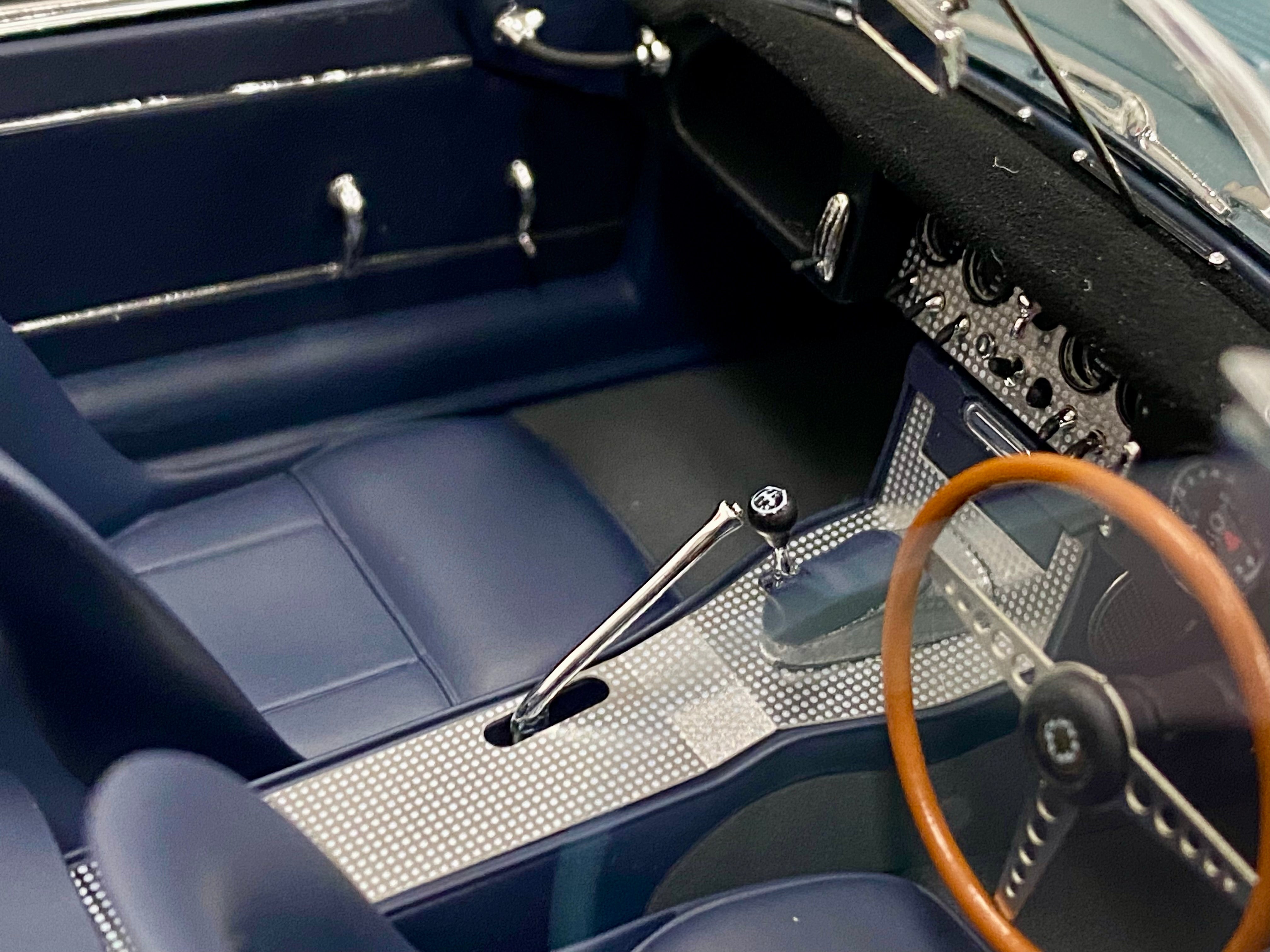 Amalgam Jaguar E Type 1:18 scale