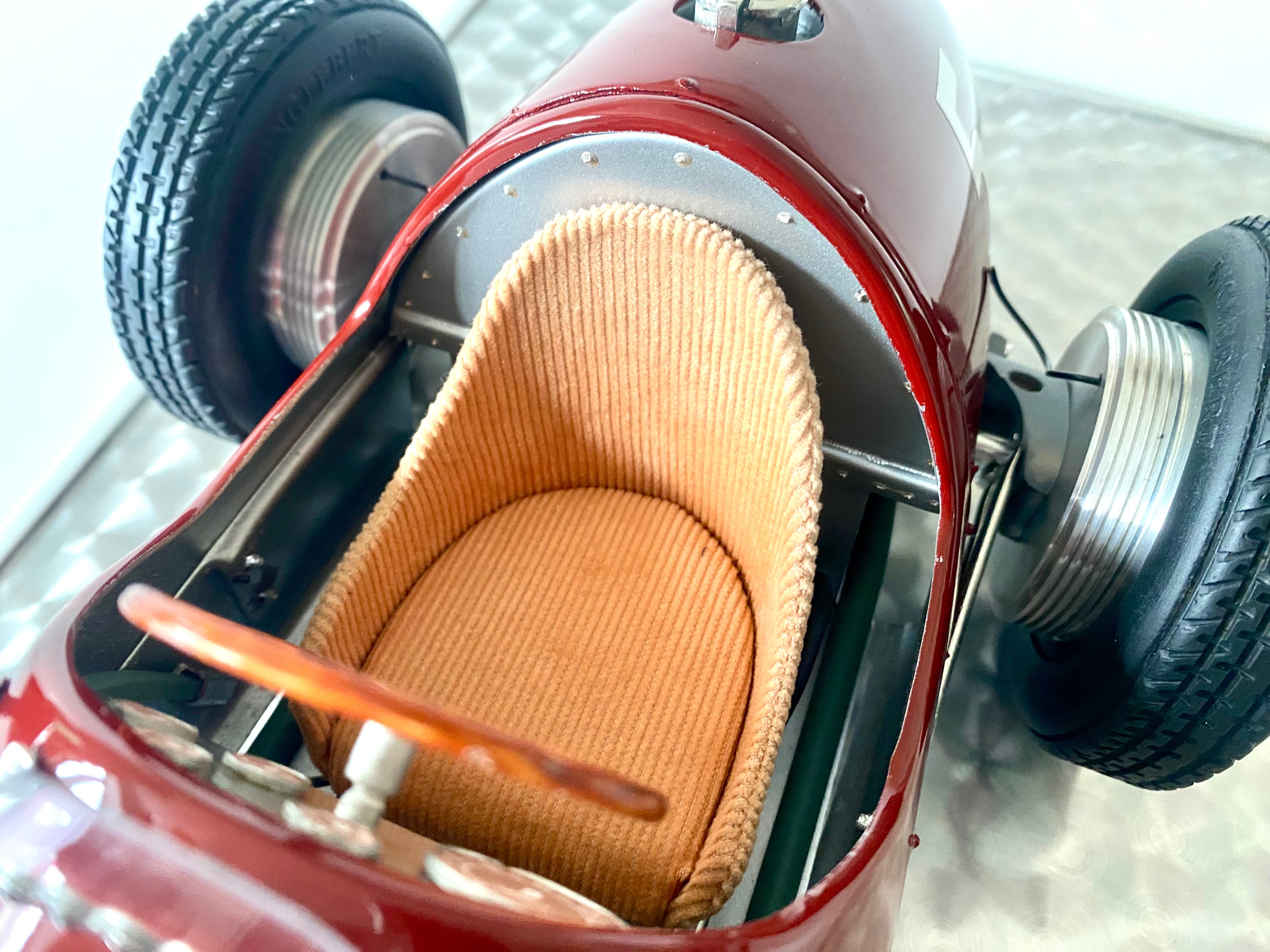 Javan Smith 1:8 scale Ferrari 500 F2