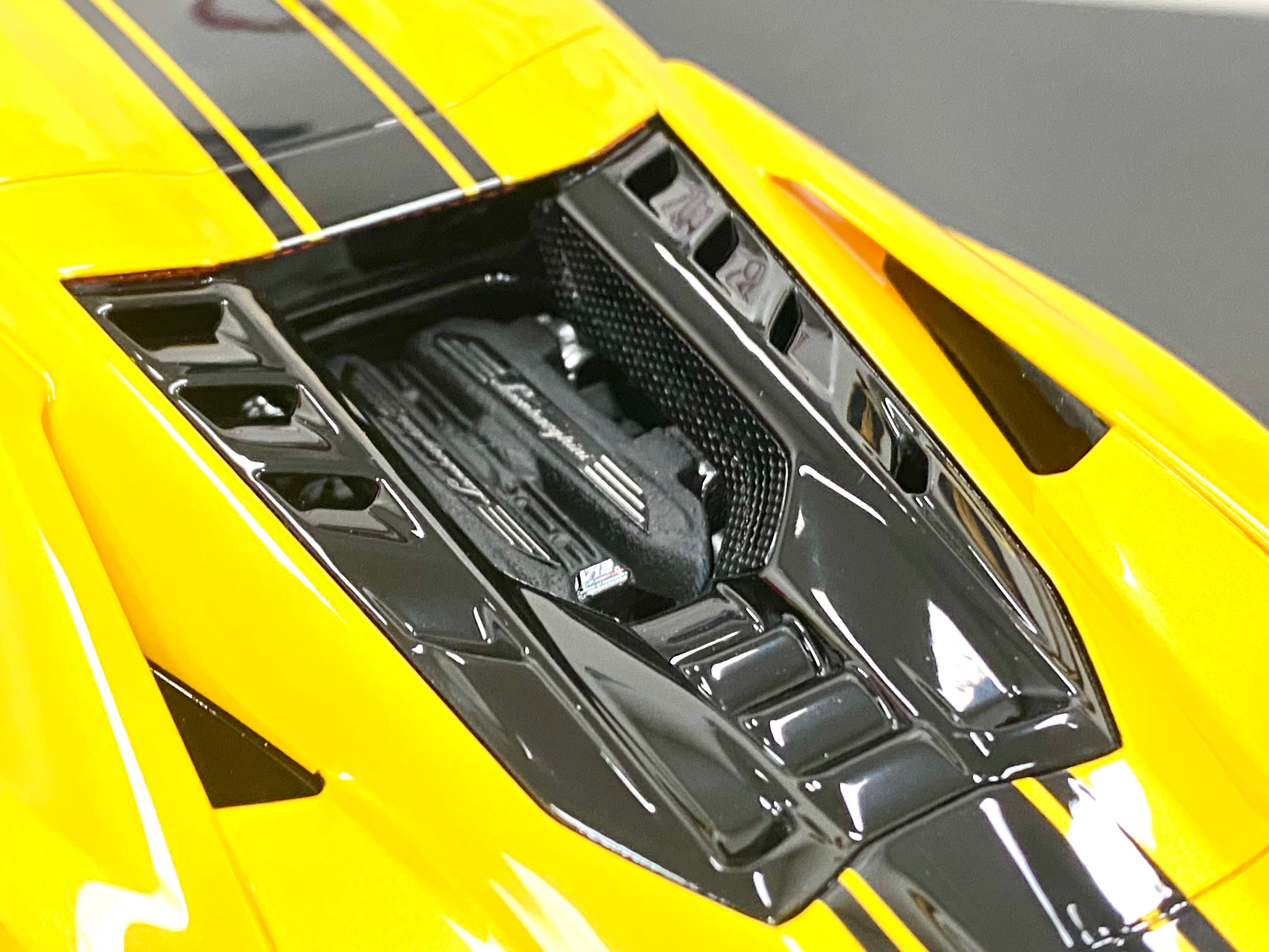 MR Collection Lamborghini Revuelto 1:18 scale Limited Edition