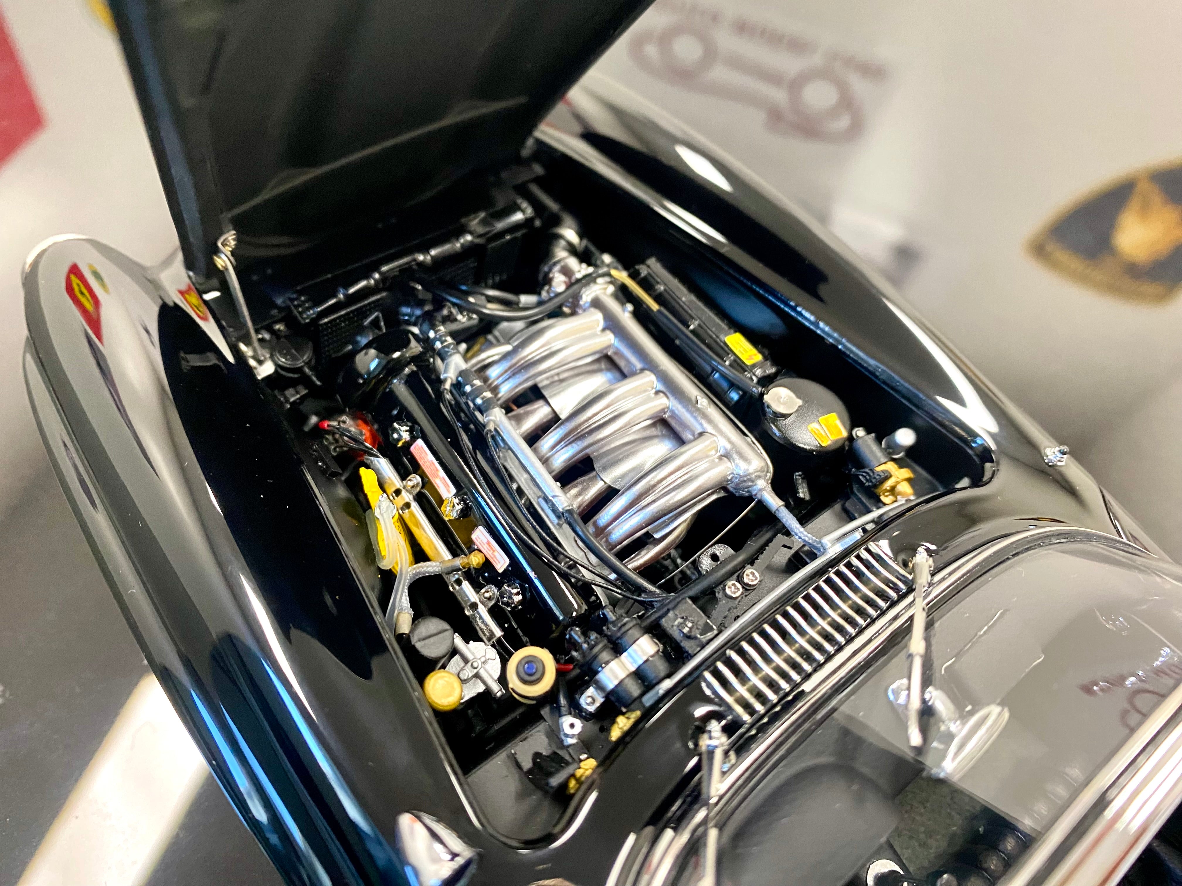 CMC 1:18 Mercedes 300SL M293 Black open top roadster