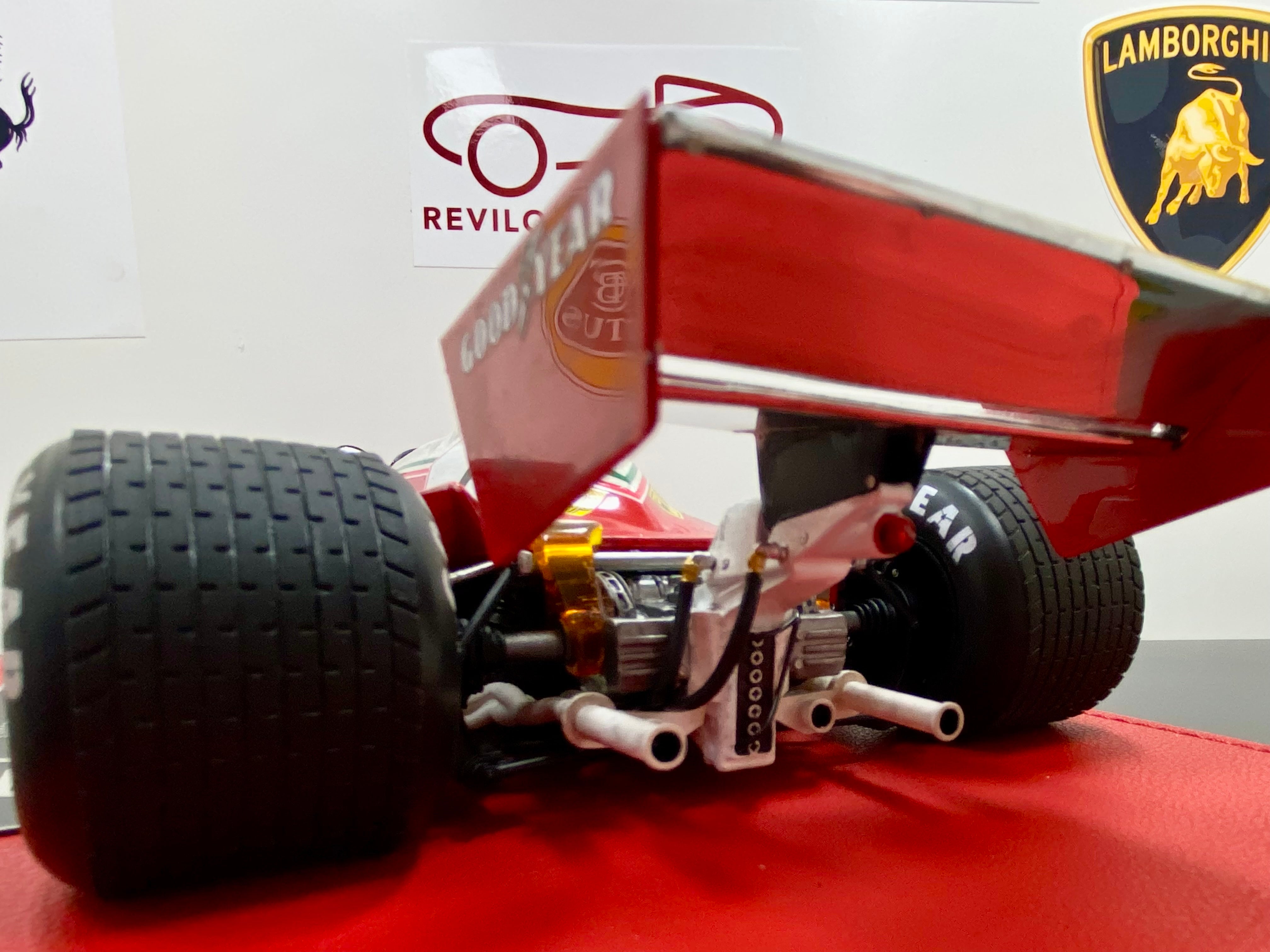 1:18 Ferrari 312 T2 #1 Niki Lauda race weathered 1976 Japanese GP