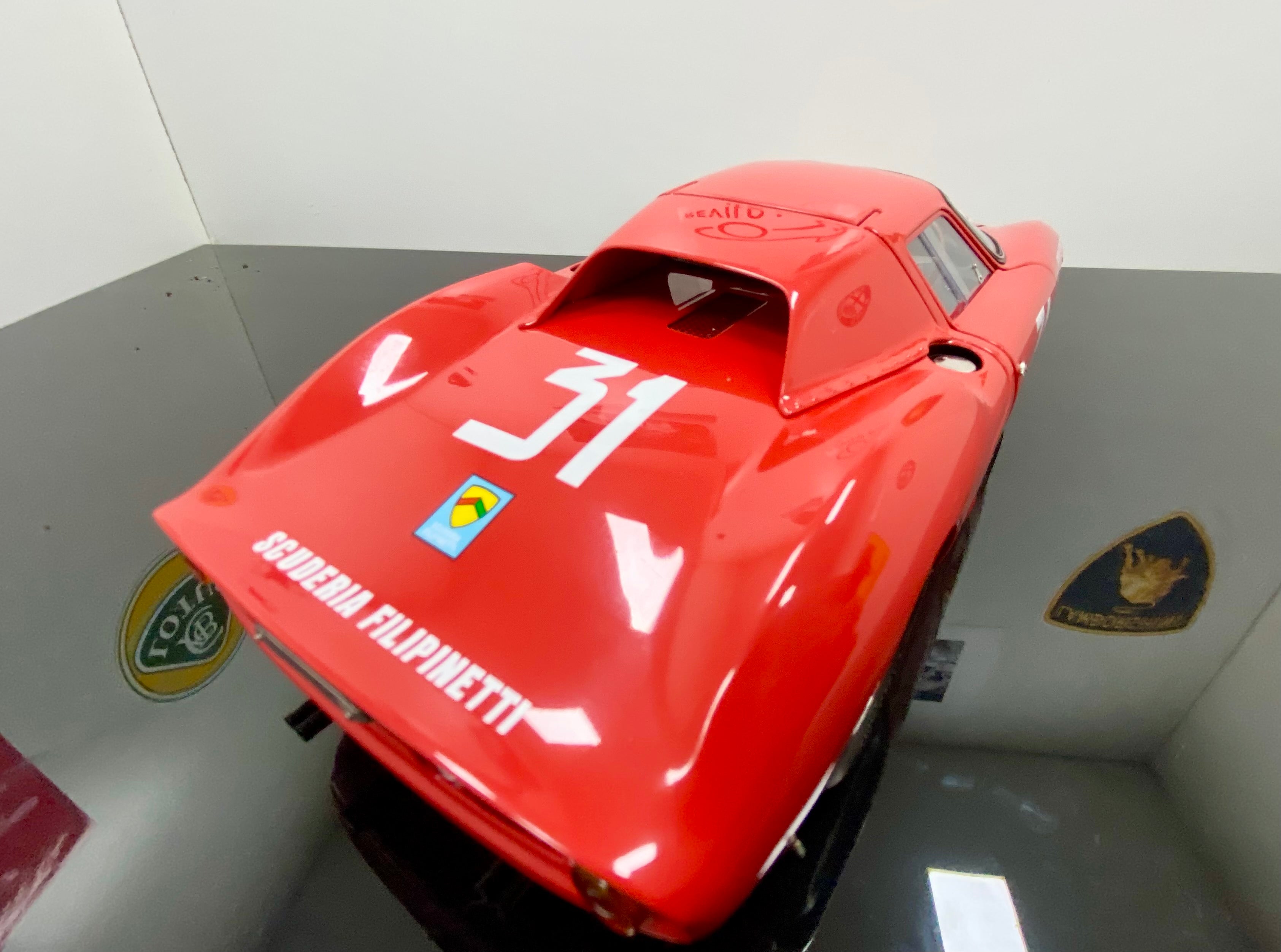 IN STOCK! CMC 1:18 scale Ferrari 250 LM M268 Winner Monza 1964 #31