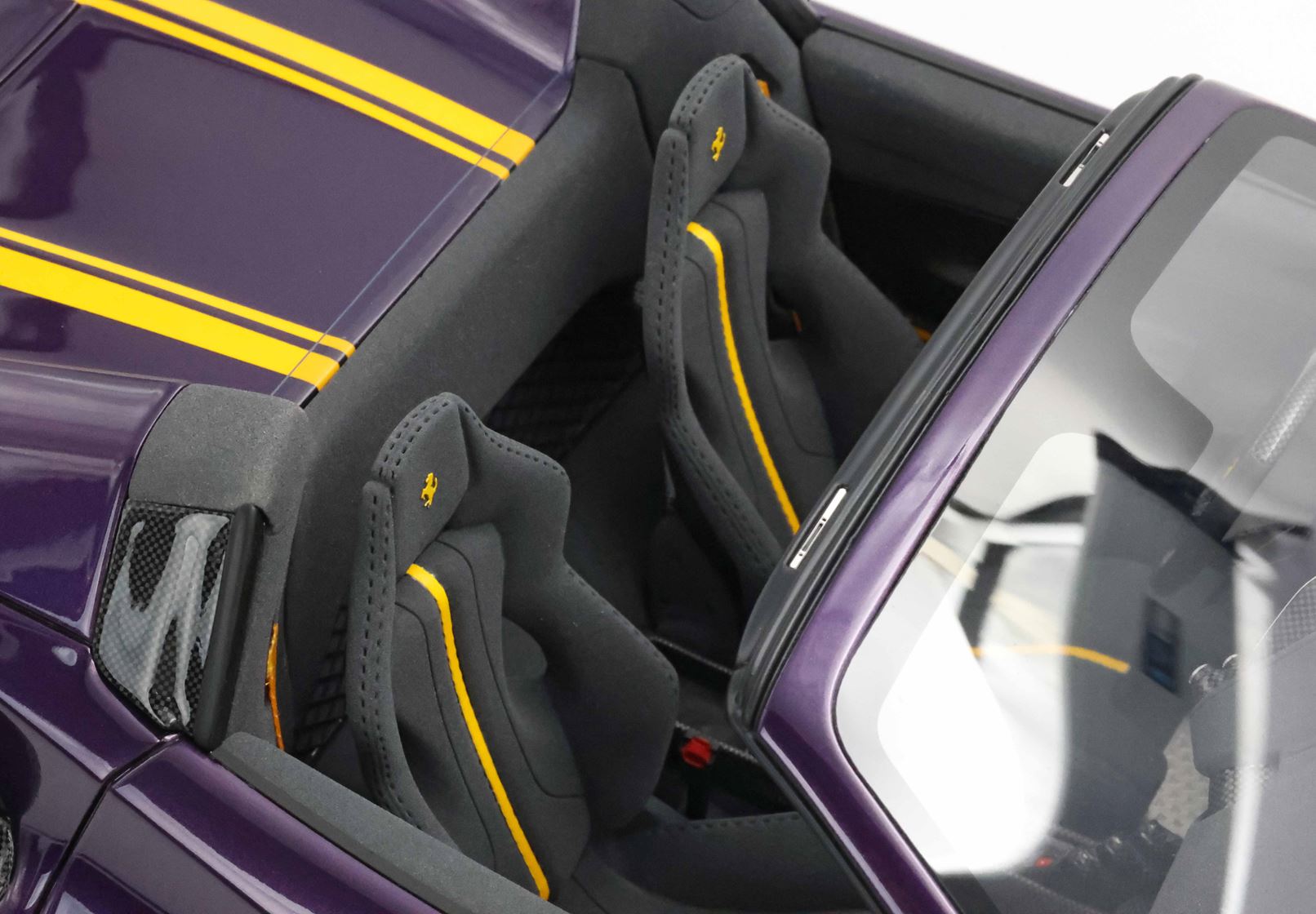 BBR Ferrari 488 Pista Spider 1:12 scale Viola Vio
