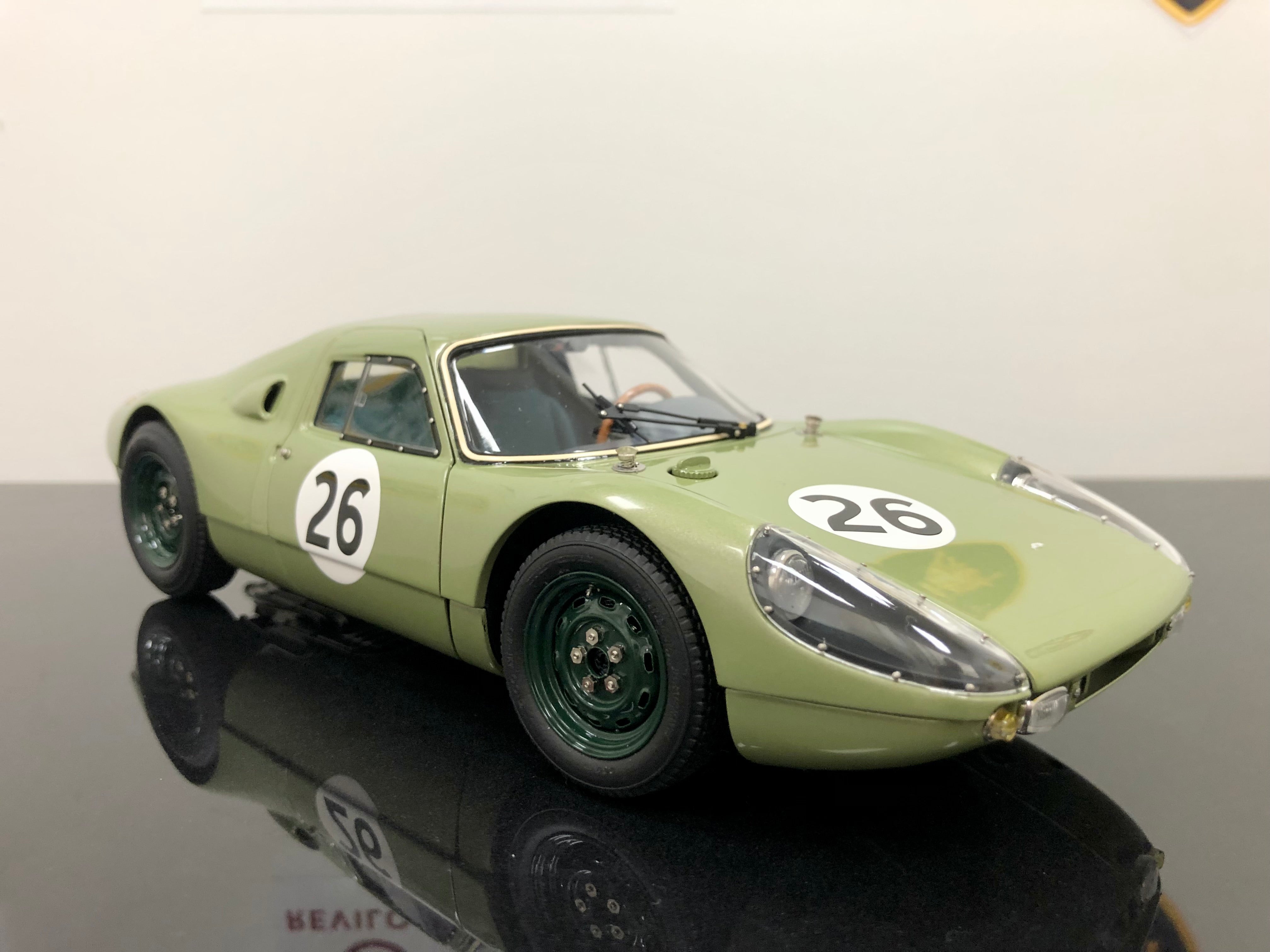 CMC 1:18 scale Porsche 904 GTS M232 Silverstone 1964 #26