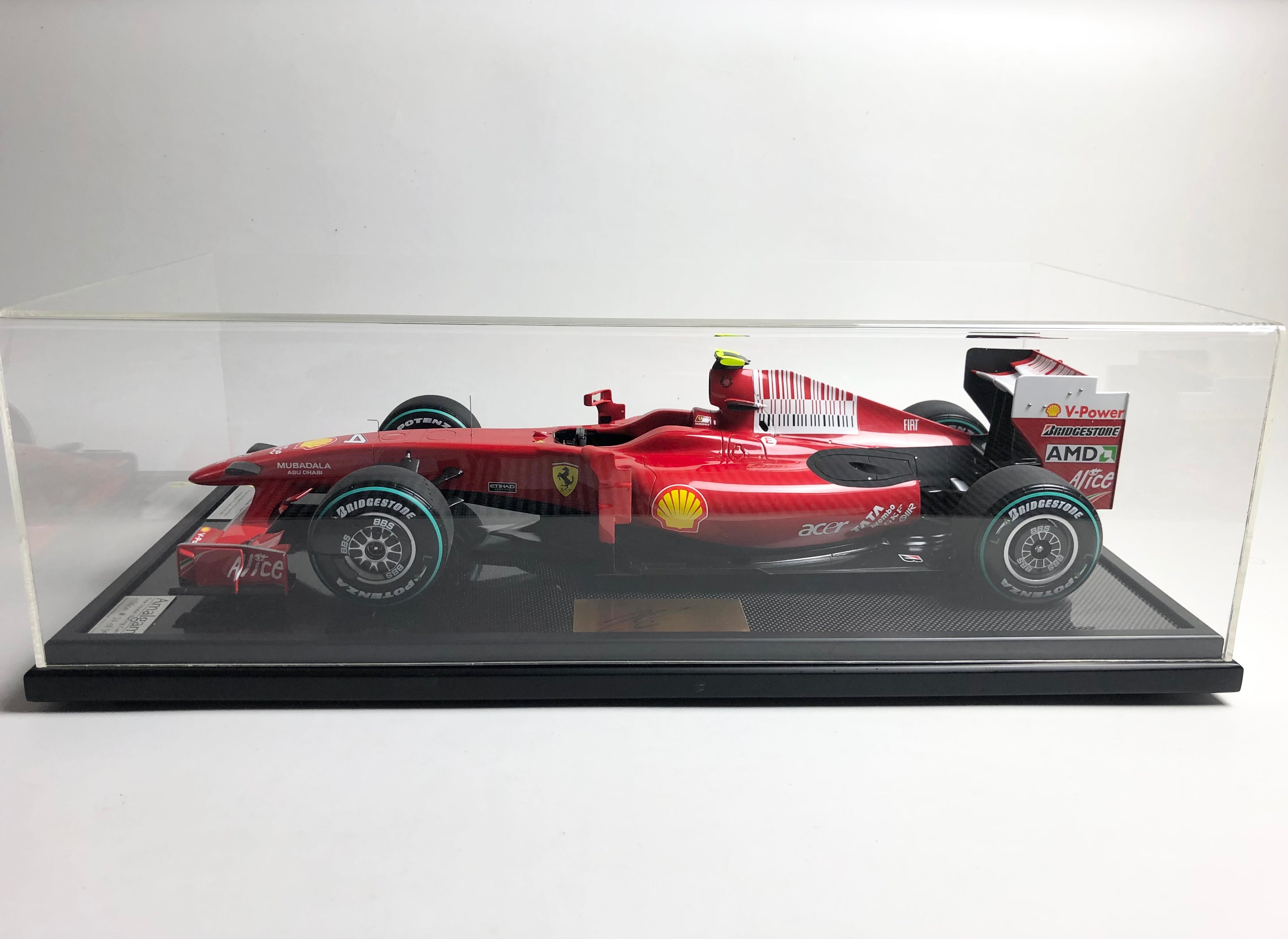 Amalgam 1:8 scale Ferrari F60 Kimi Raikkonen Winner Spa 2009