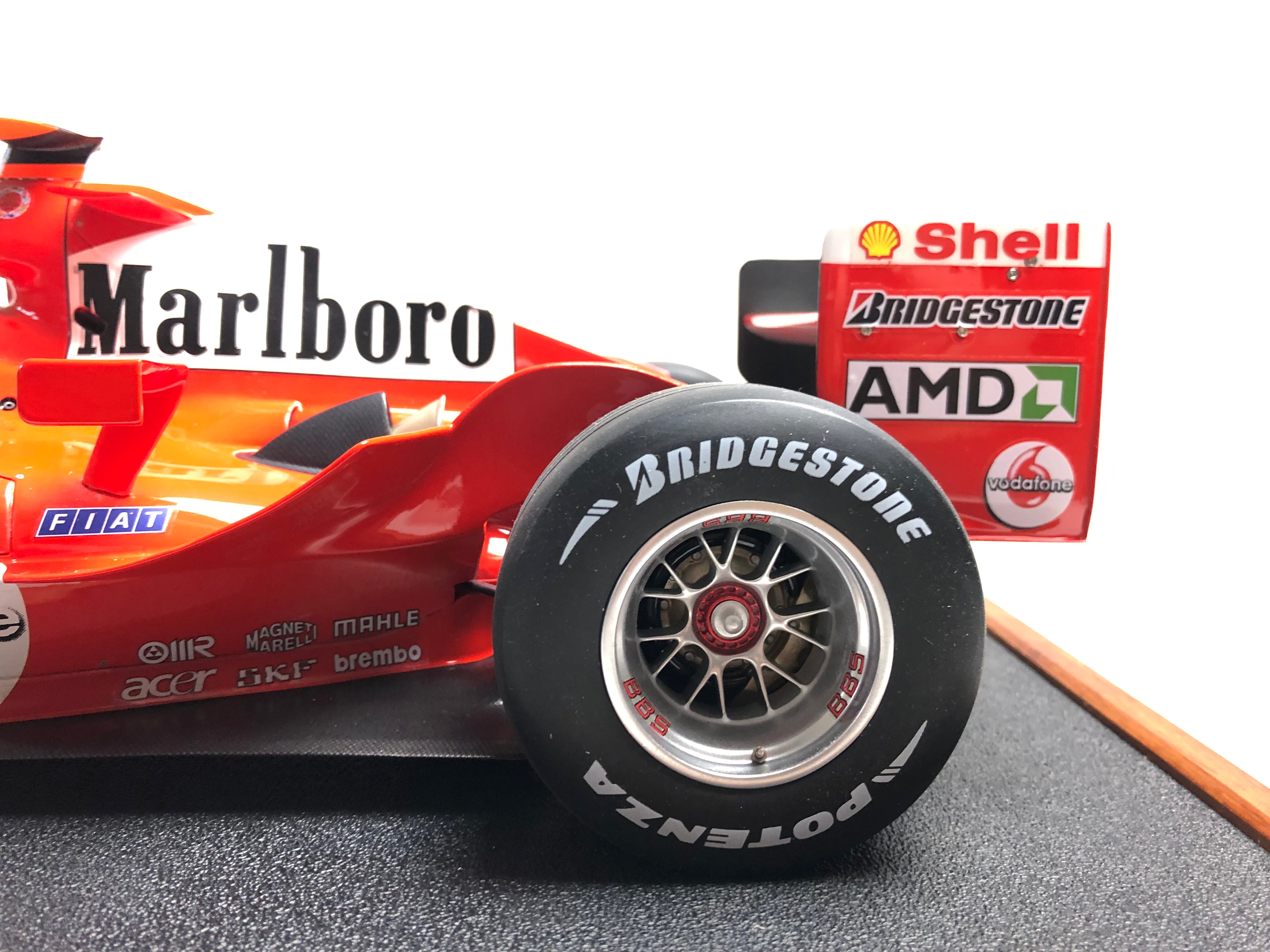 Amalgam 1:8 scale Ferrari F2004 Michael Schumacher #1 200th Win