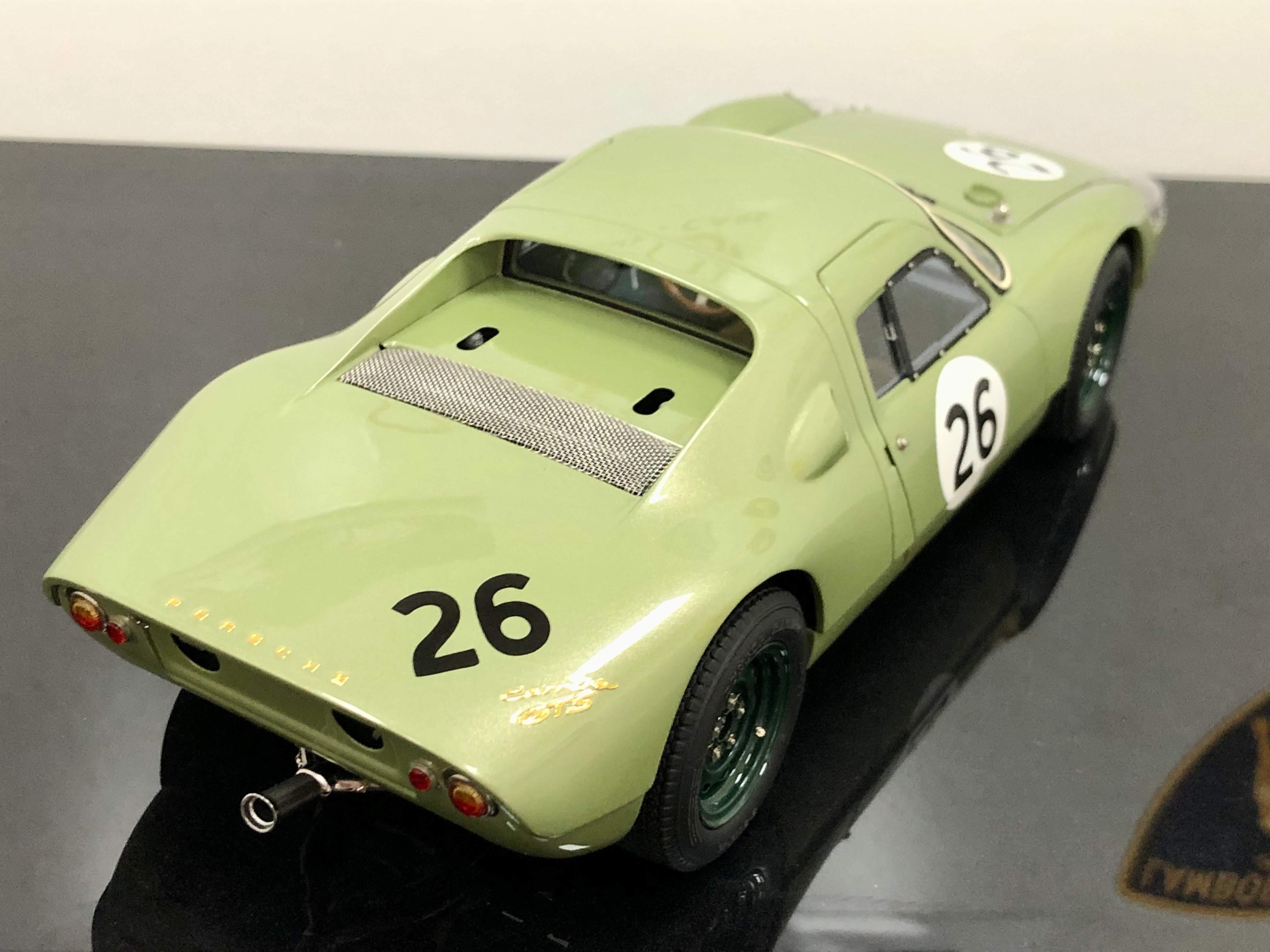 CMC 1:18 scale Porsche 904 GTS M232 Silverstone 1964 #26