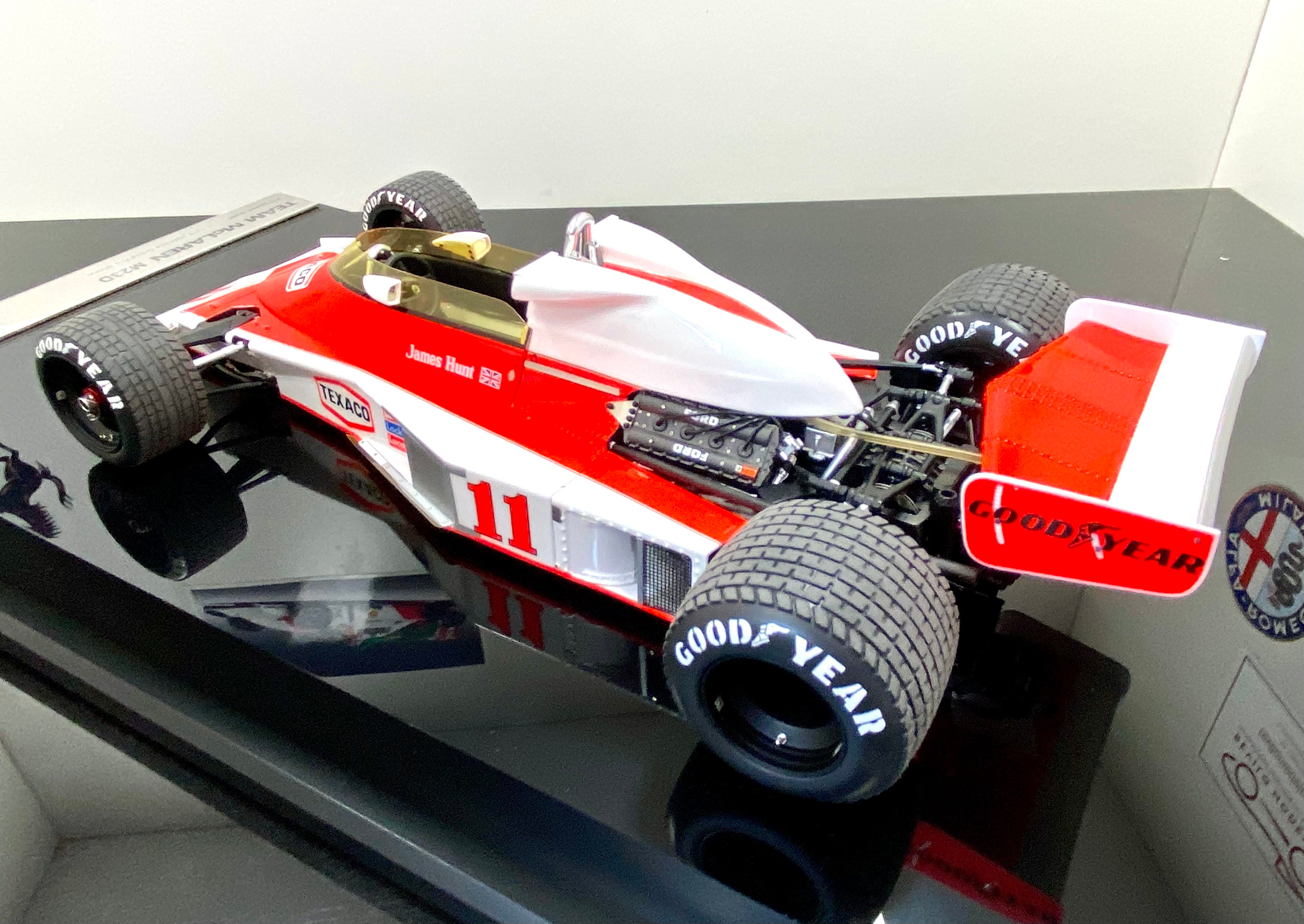 Amalgam 1:18 scale McLaren M23D 1976 James Hunt