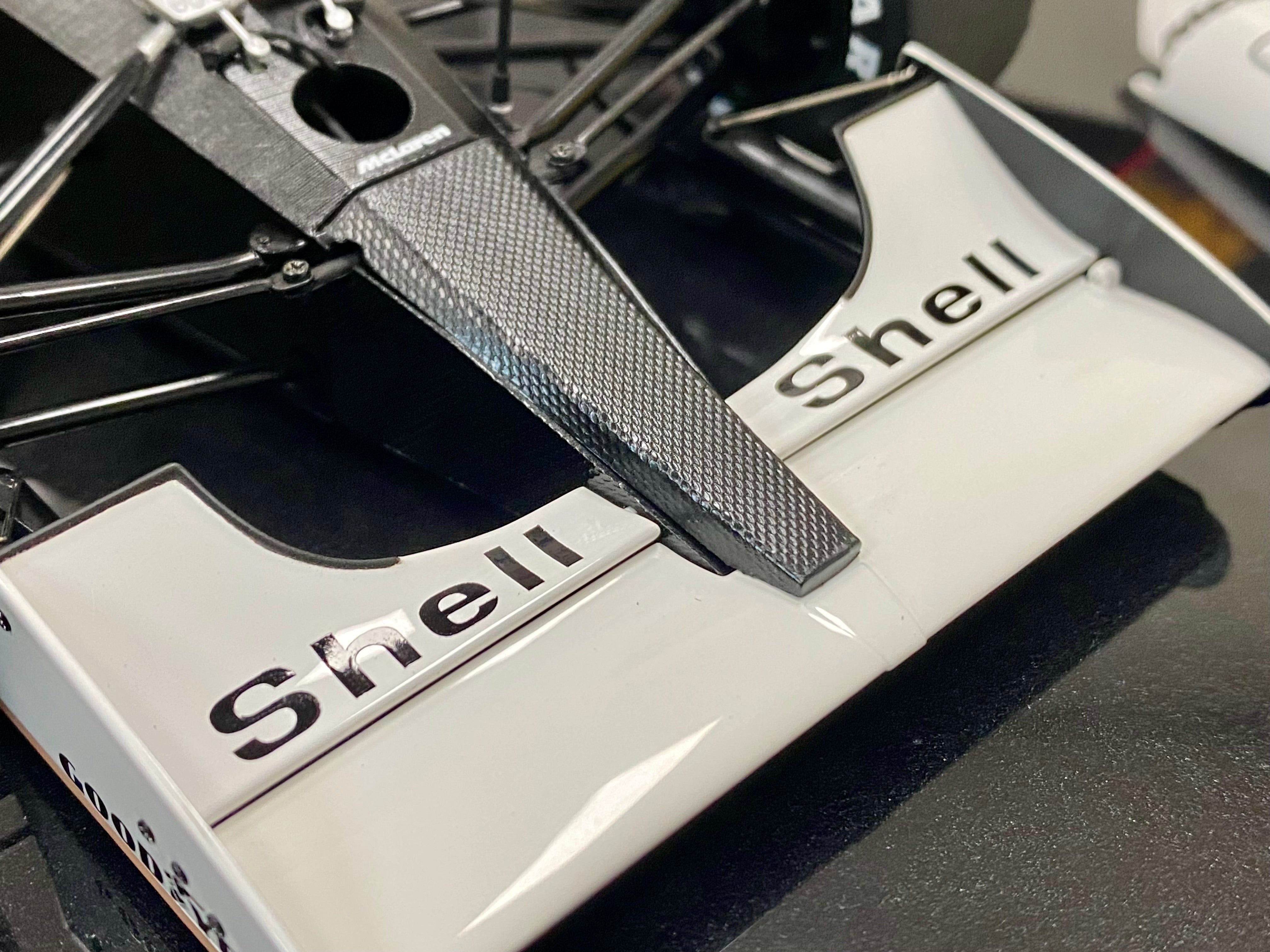 McLaren MP4/6 Senna 1991 1:18 Scale by Autoart