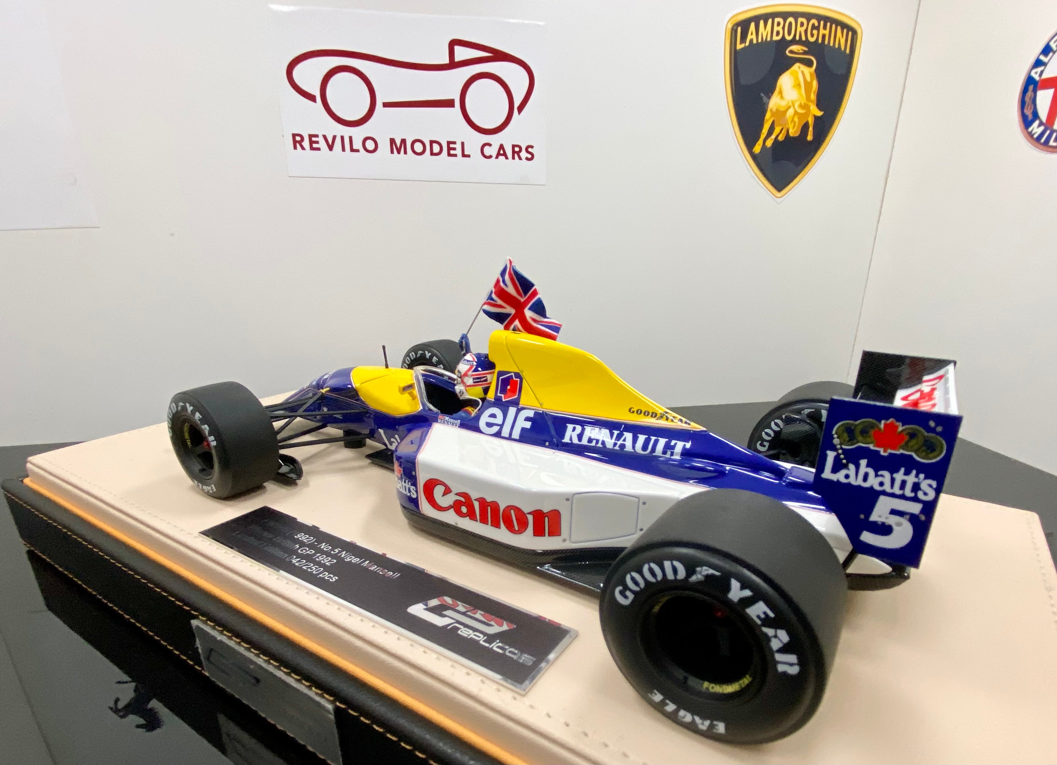 1:18 scale Williams FW14/B winner British Grand Prix 1992 Mansell