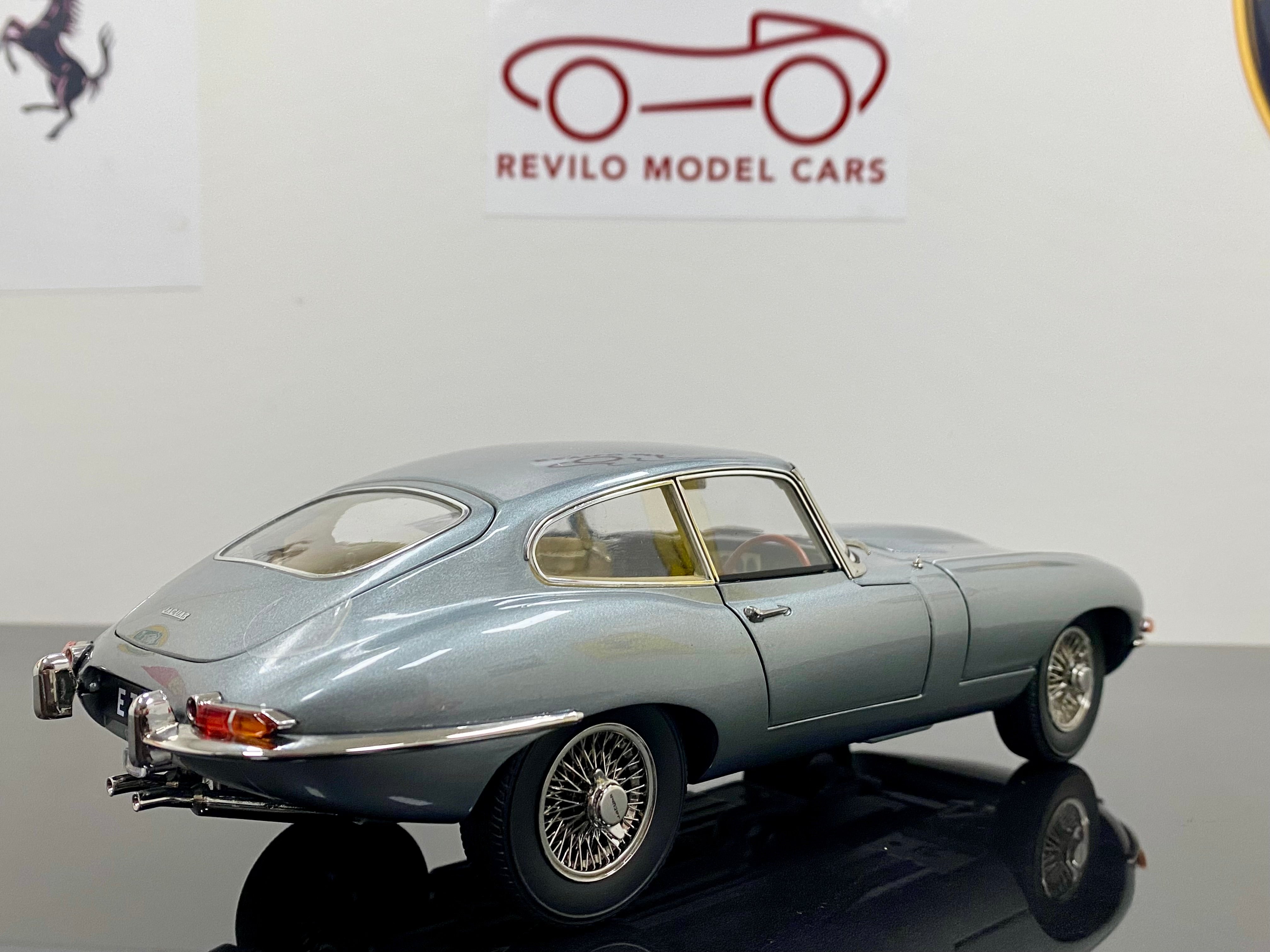 Jaguar E Type series 1 FHC 1:18 scale