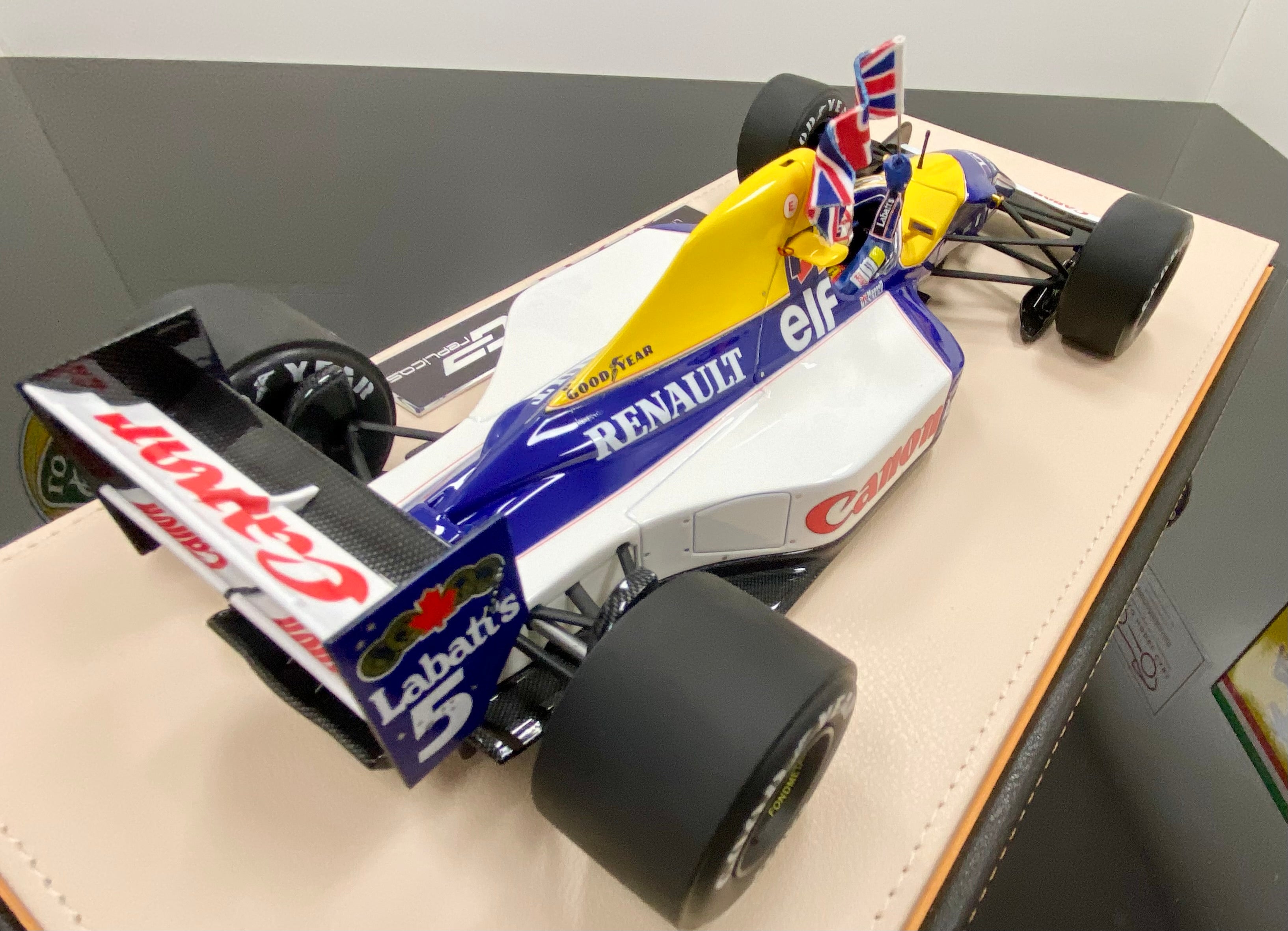 1:18 scale Williams FW14/B winner British Grand Prix 1992 Mansell