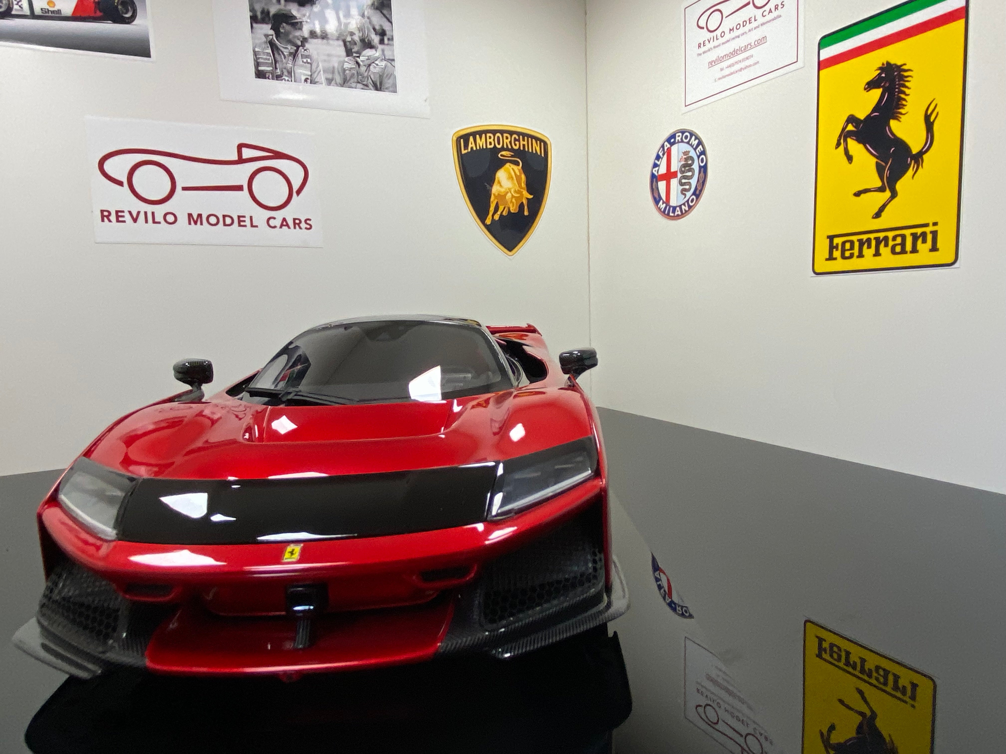 Amalgam Ferrari F80 1:18 scale