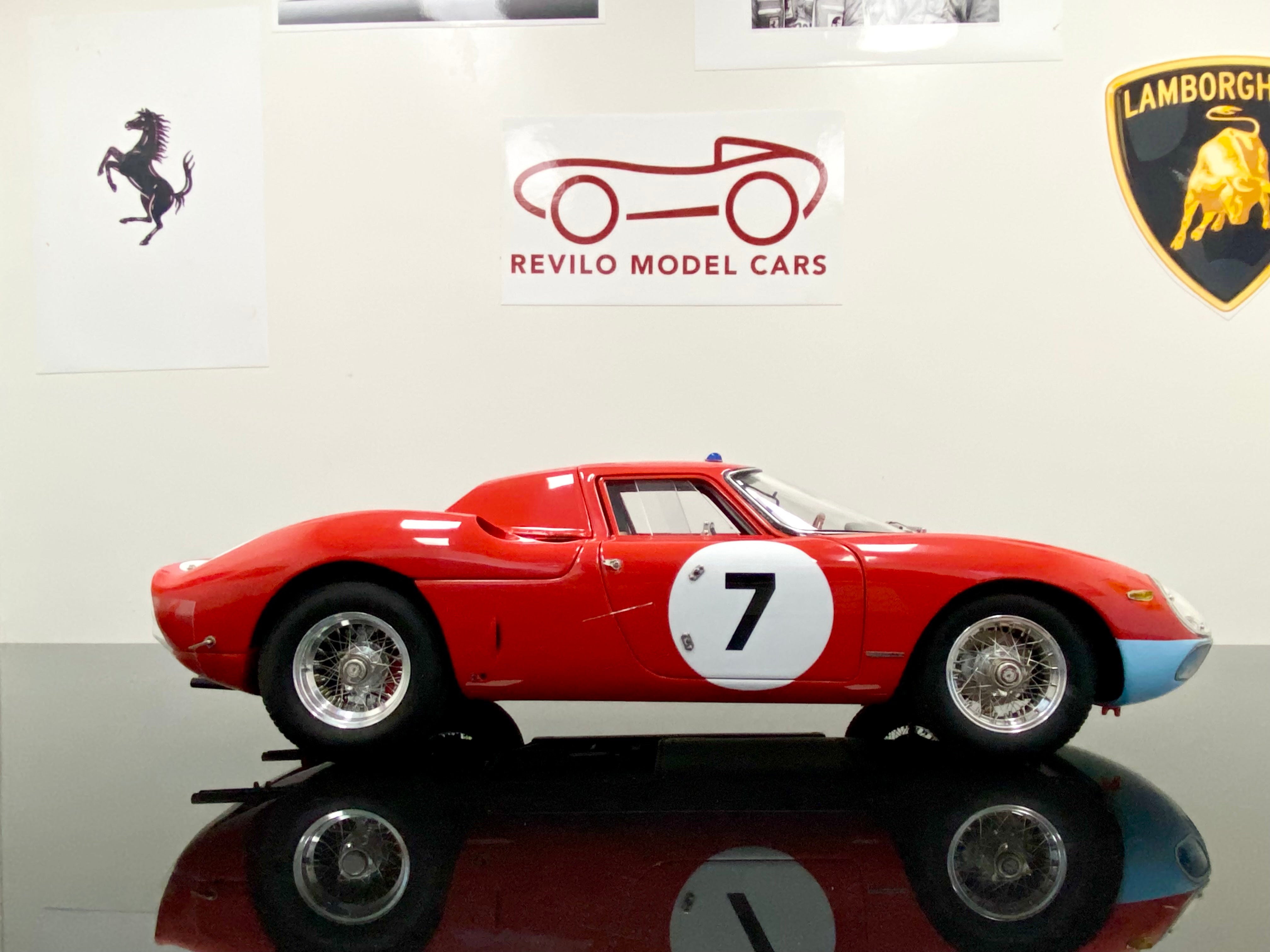 CMC 1:18 scale Ferrari 250 LM M261 winner Reims 12 hr 1964 #7