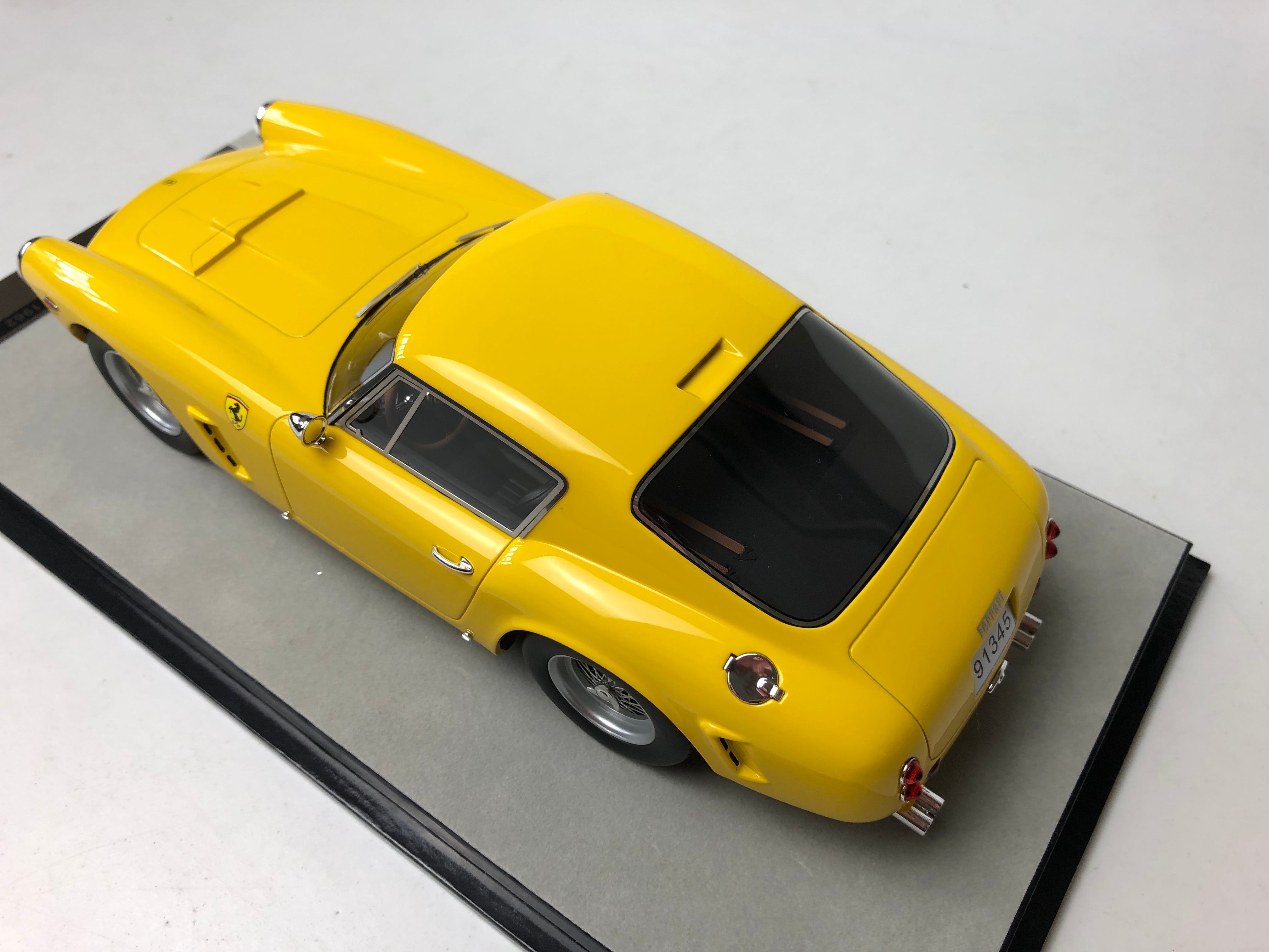 Ferrari 250 SWB Competizione Giallo Modena 1:18 scale