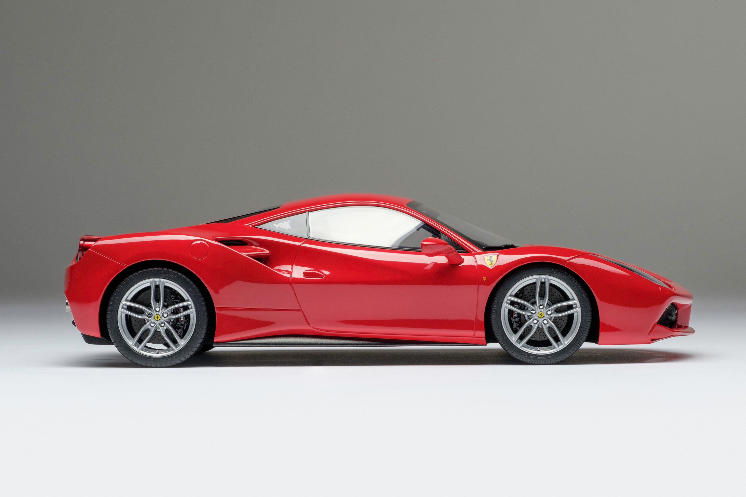 Amalgam Ferrari 488GTB 1:18 scale