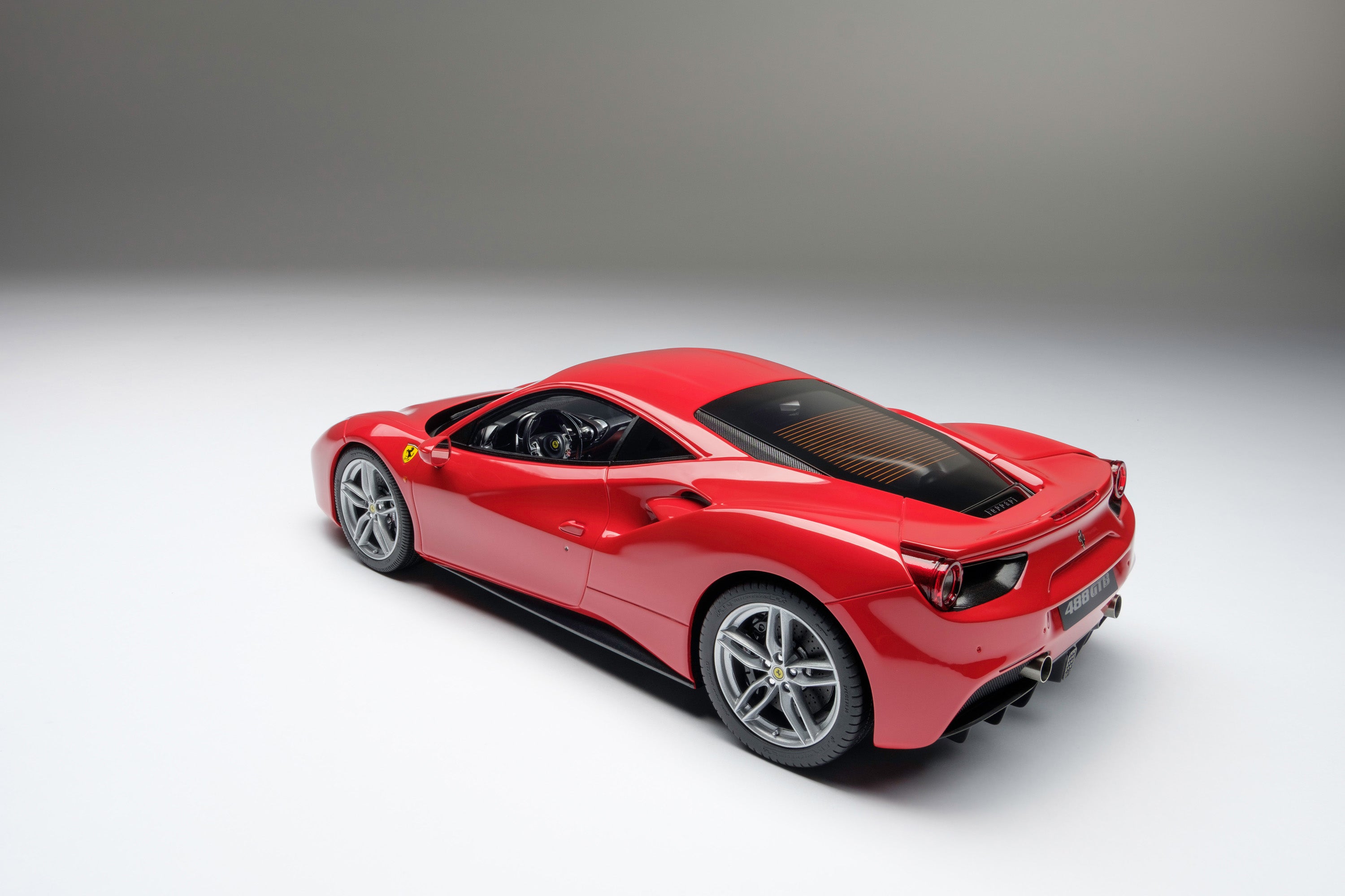 Amalgam Ferrari 488GTB 1:18 scale