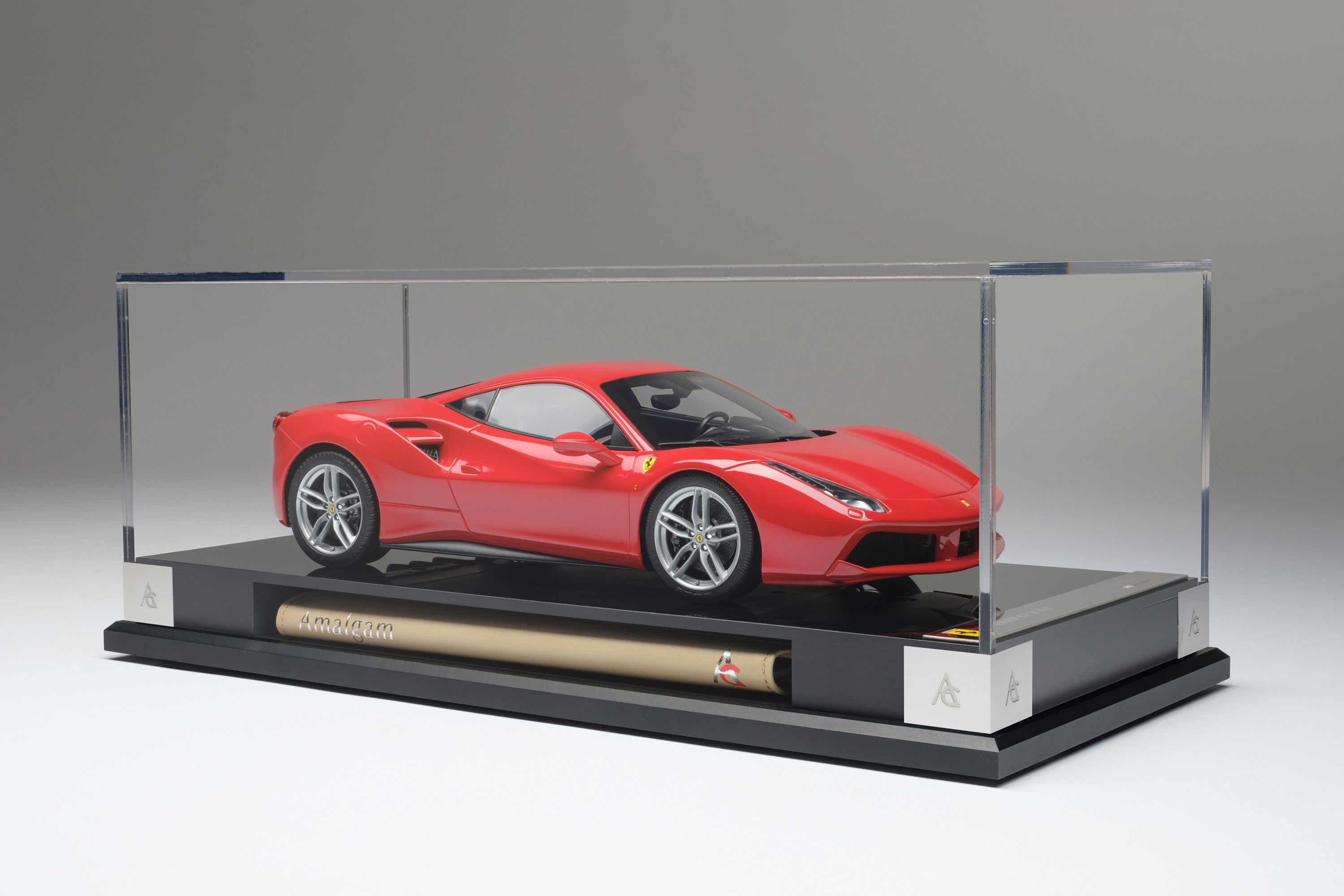 Amalgam Ferrari 488GTB 1:18 scale