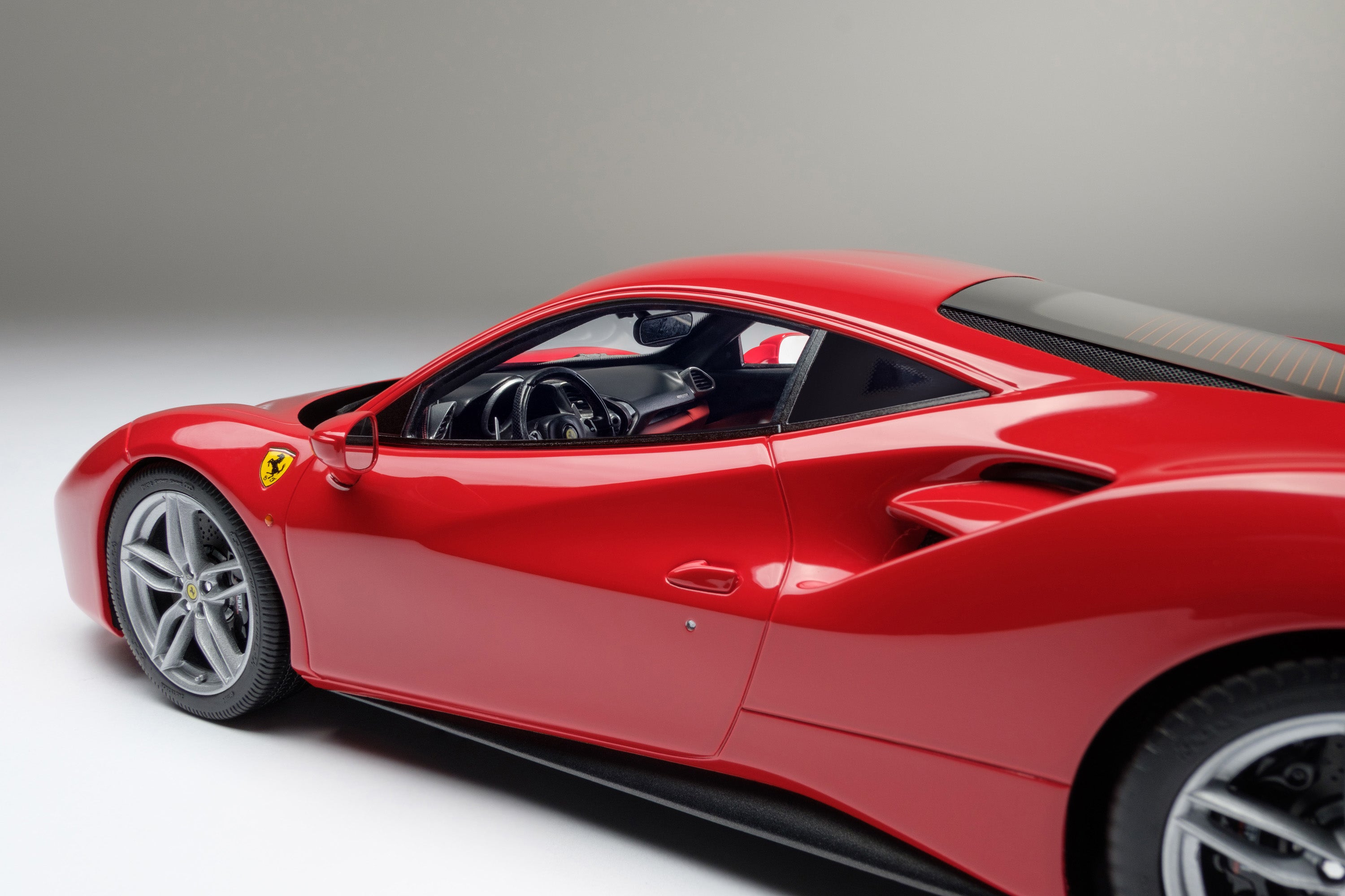 Amalgam Ferrari 488GTB 1:18 scale