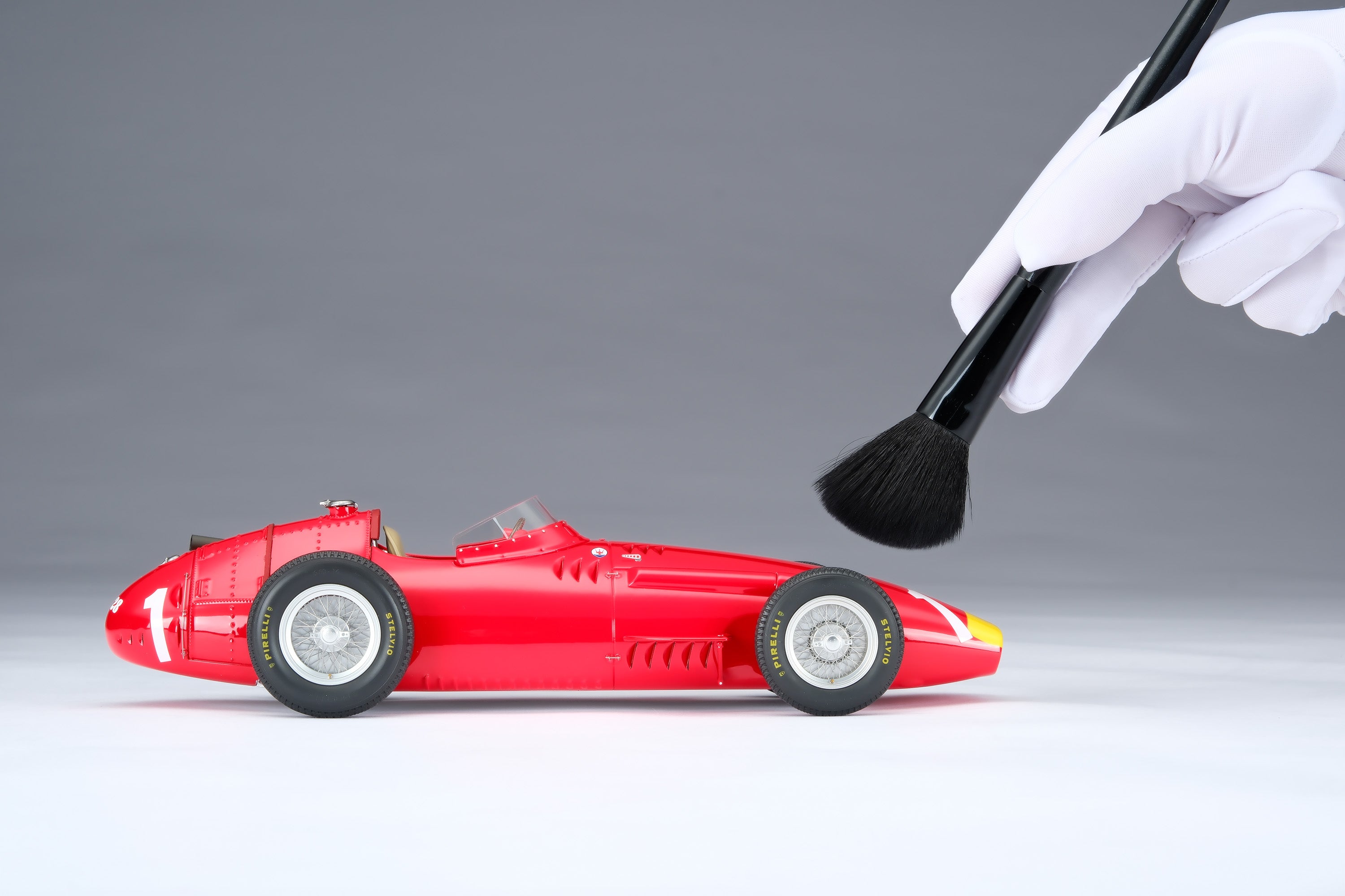 Amalgam 1:18 scale Maserati 250F #1 Juan M Fangio