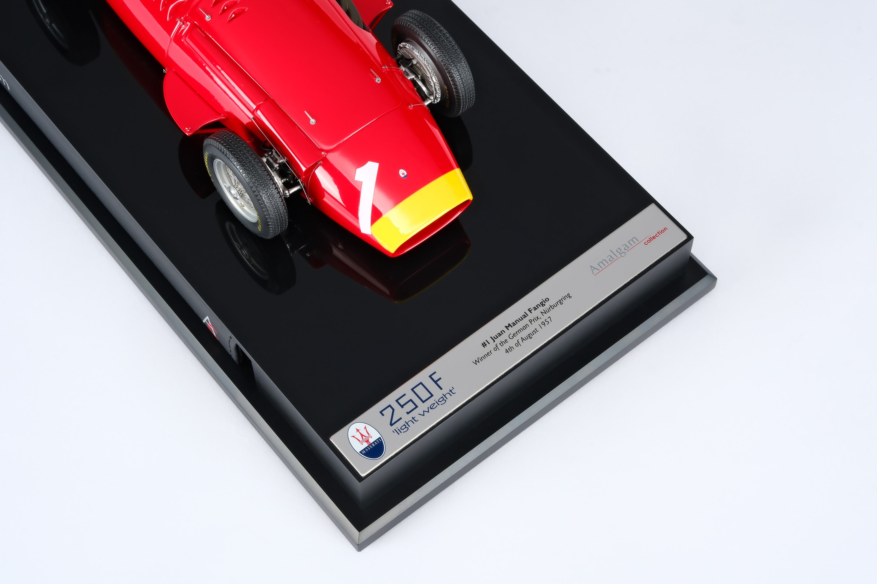 Amalgam 1:18 scale Maserati 250F #1 Juan M Fangio