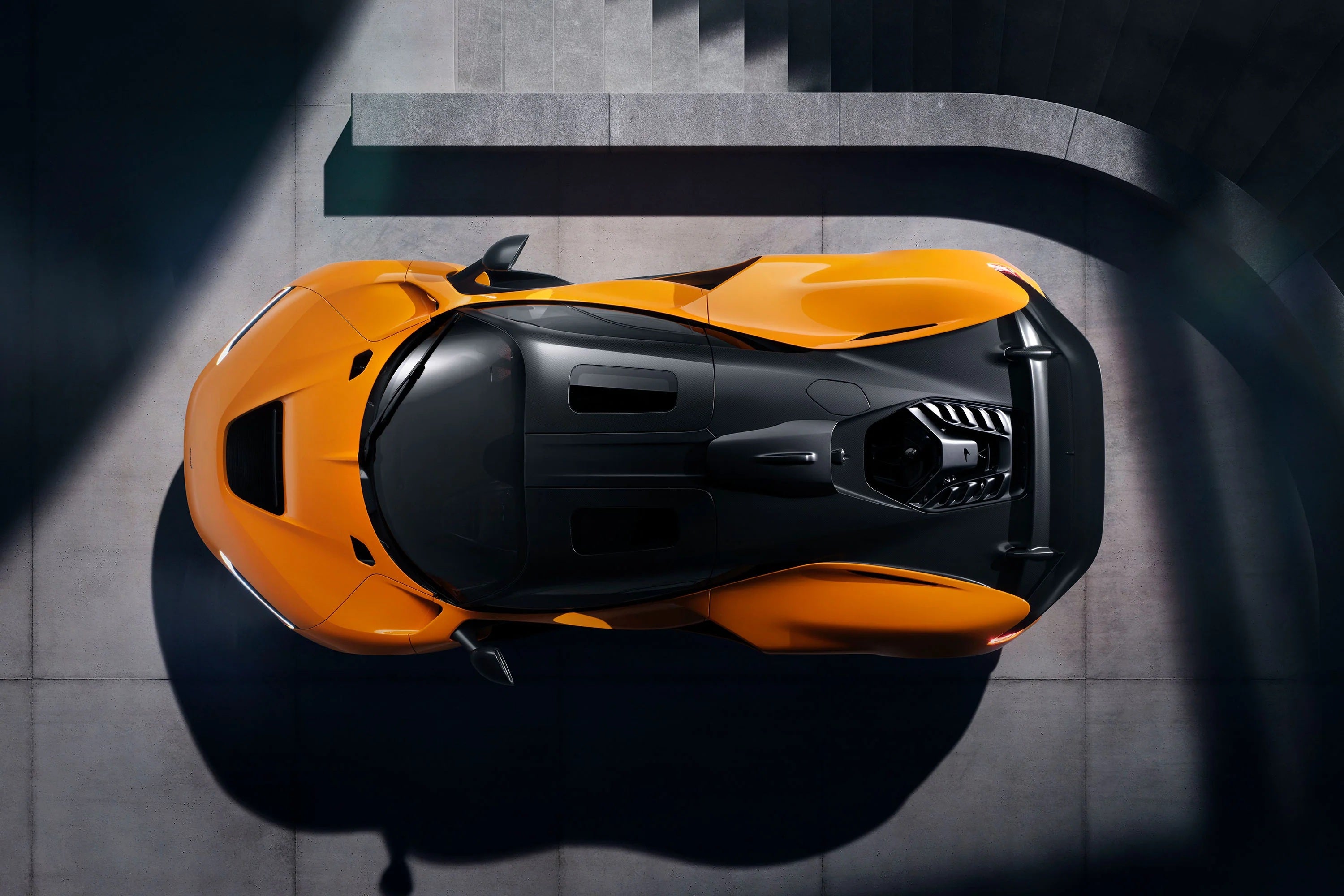 Amalgam 1:18 scale McLaren W1