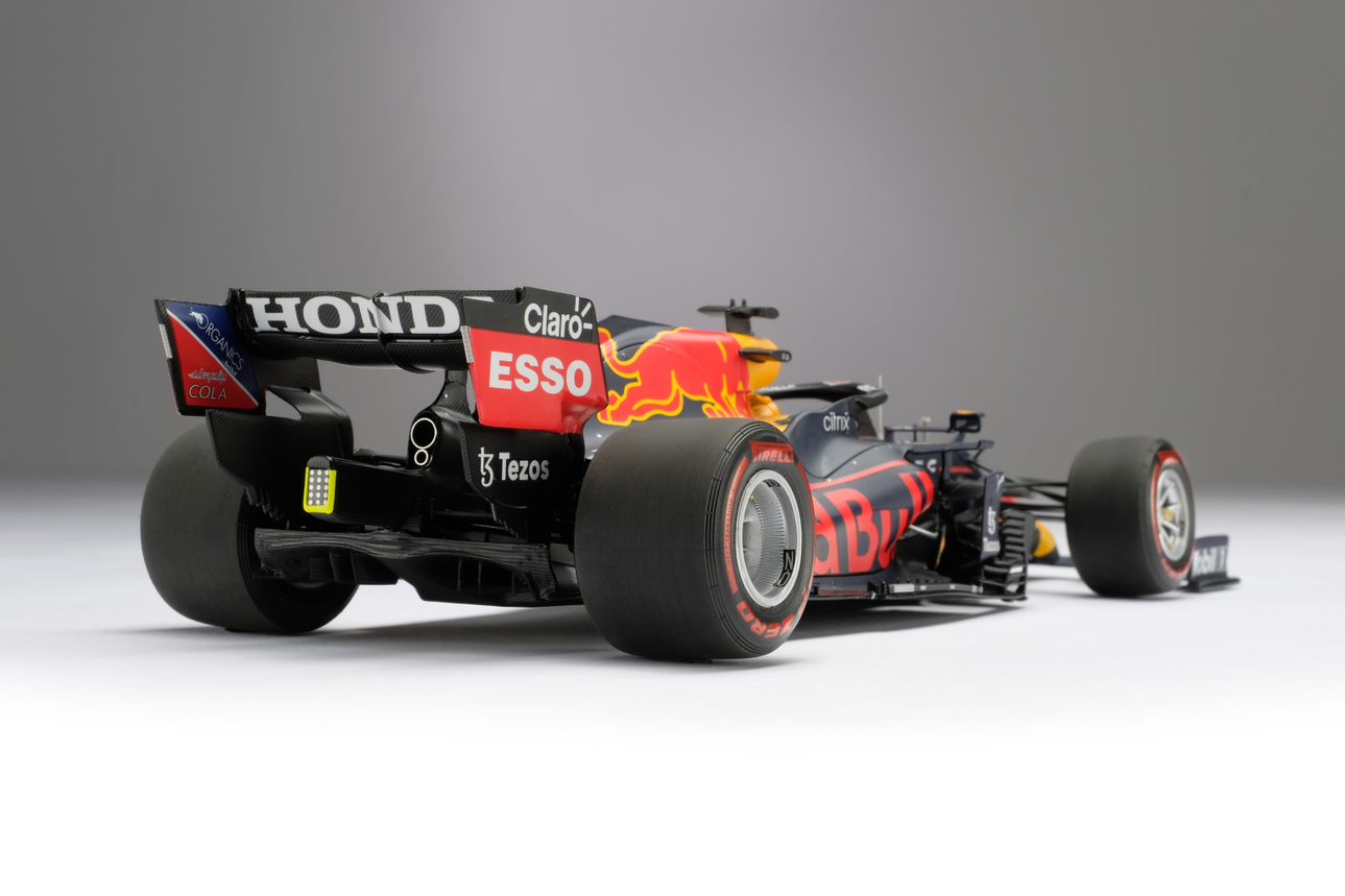 Amalgam 1:18 scale Red Bull RB16B Max Verstappen