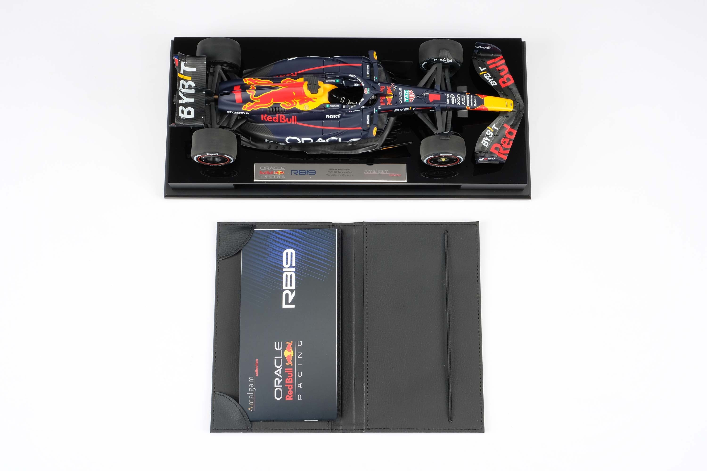 Amalgam 1:18 scale Red Bull RB19 2023 Max Verstappen