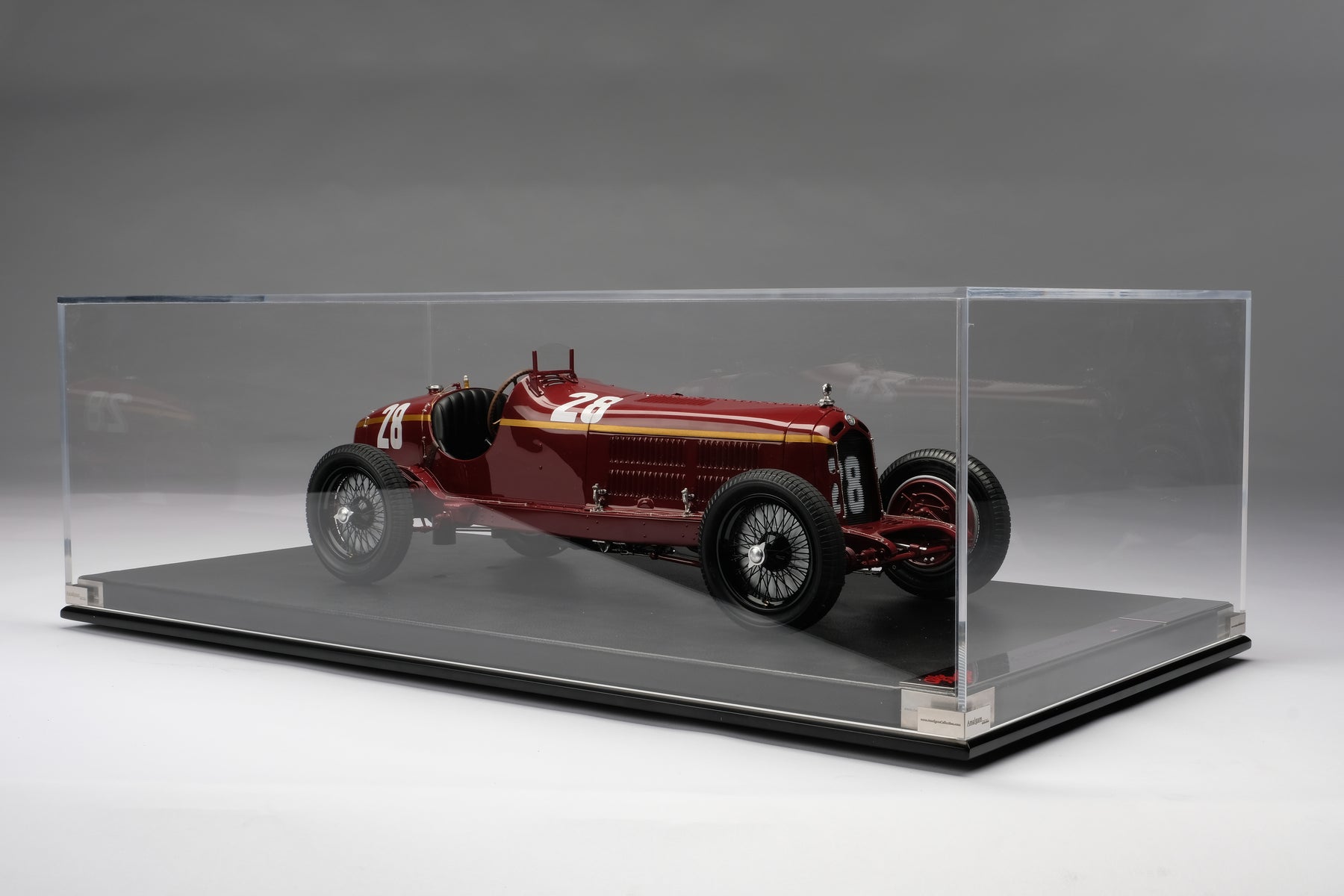 Alfa Romeo 8C 2300 Monza 1931 Rouge 1/18 - Collection Alfa Romeo 8C 2300 Monza 1931 Rouge 1/18 - Collection