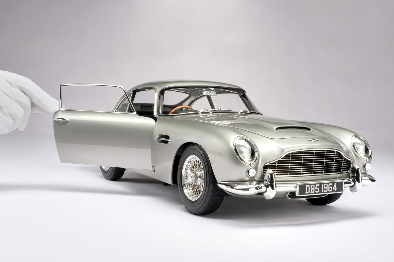 Amalgam 1:8 Aston Martin DB5