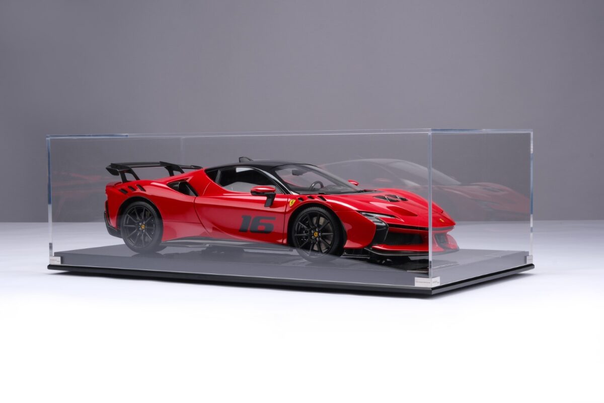 Amalgam 1:8 scale Ferrari SF90XX Stradale
