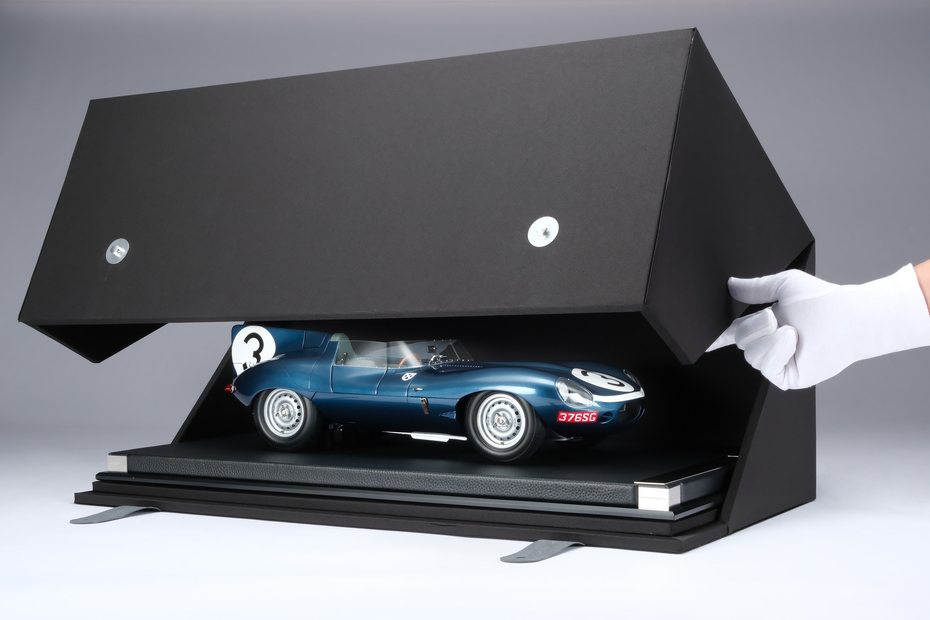 Amalgam Jaguar D Type 1:8 scale #3 1957 Le Mans winner