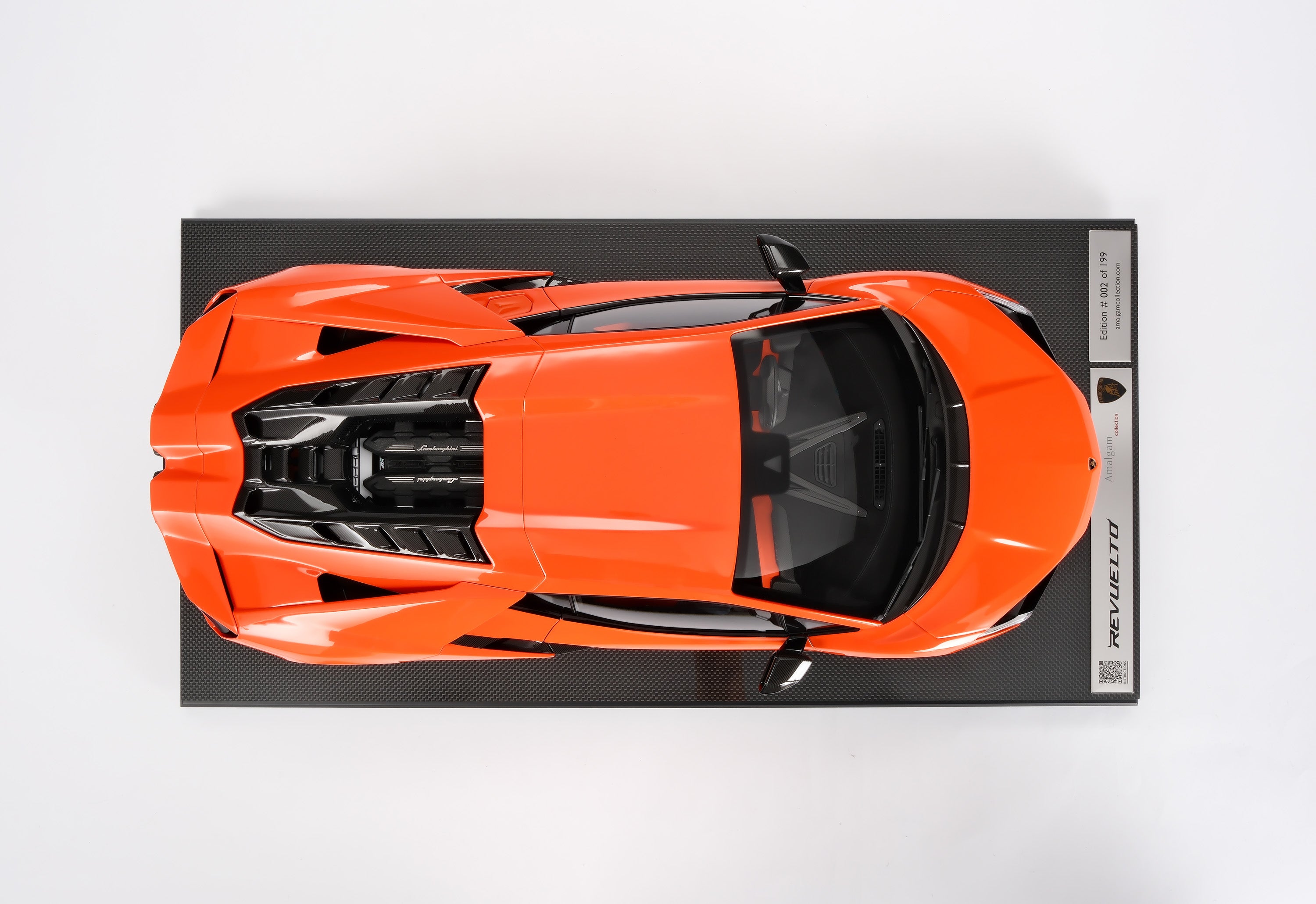 Amalgam 1:8 scale Lamborghini Revuelto