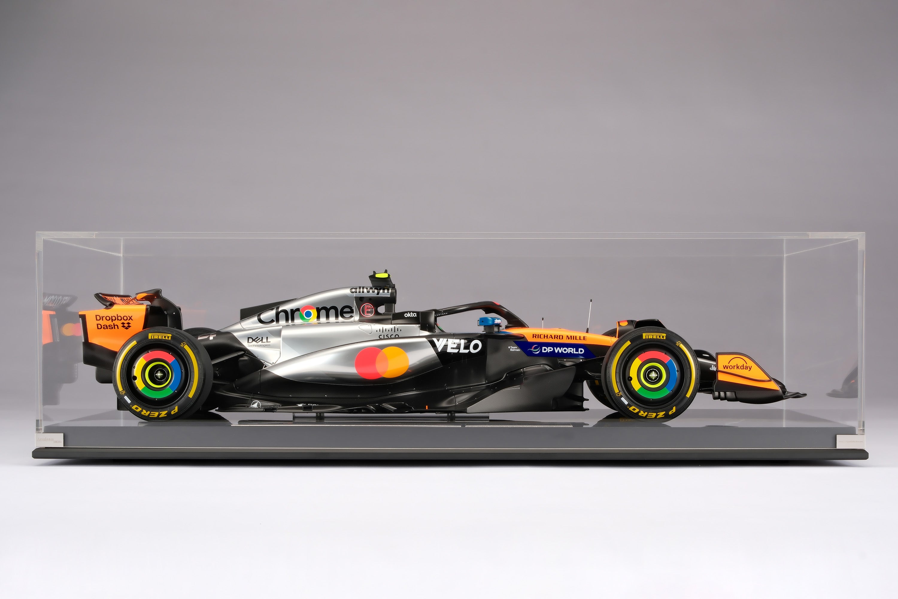 Amalgam McLaren MCL39 1:8 scale #4 Norris British Grand Prix winner 2025