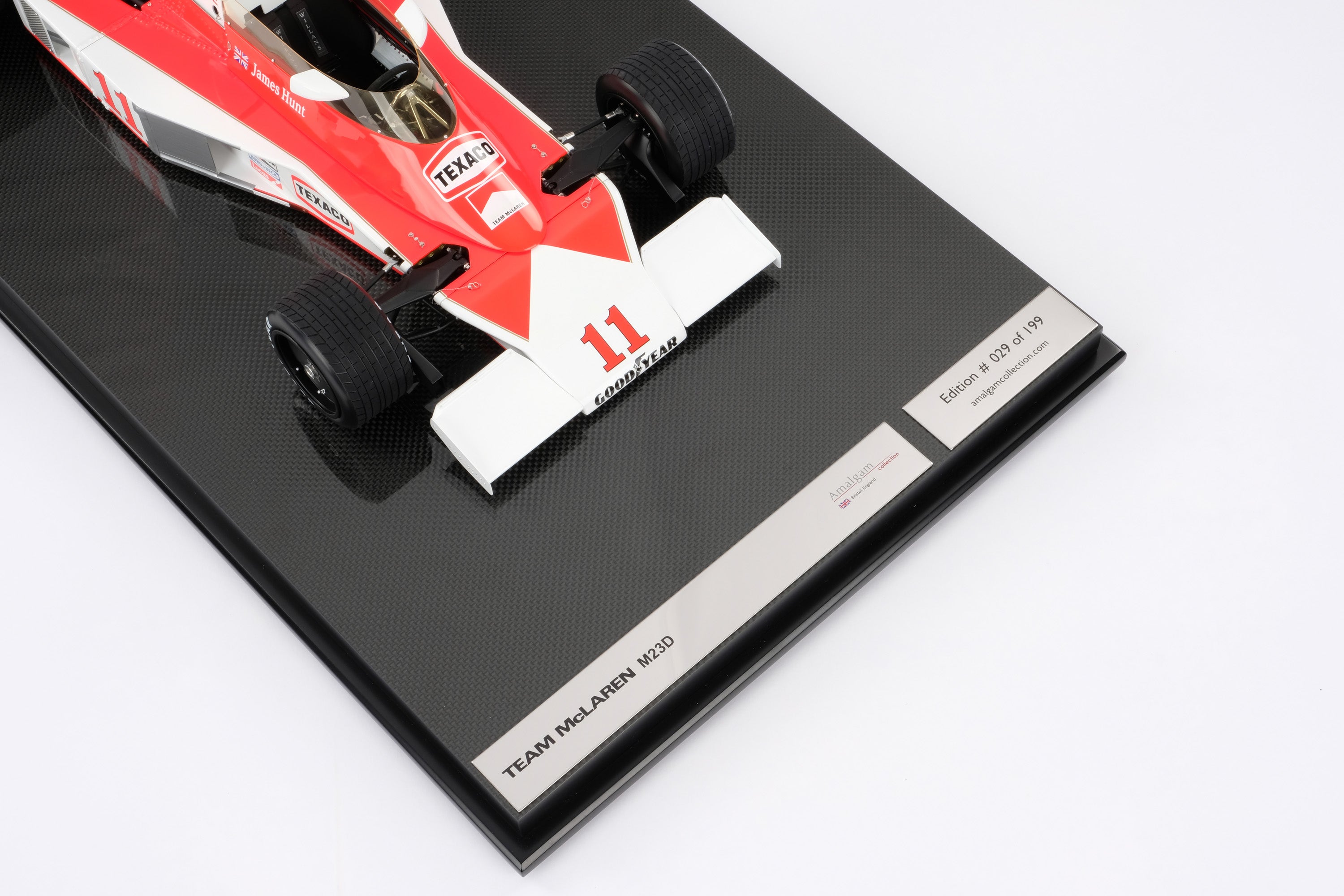 Amalgam 1:8 scale McLaren M23 1976 James Hunt