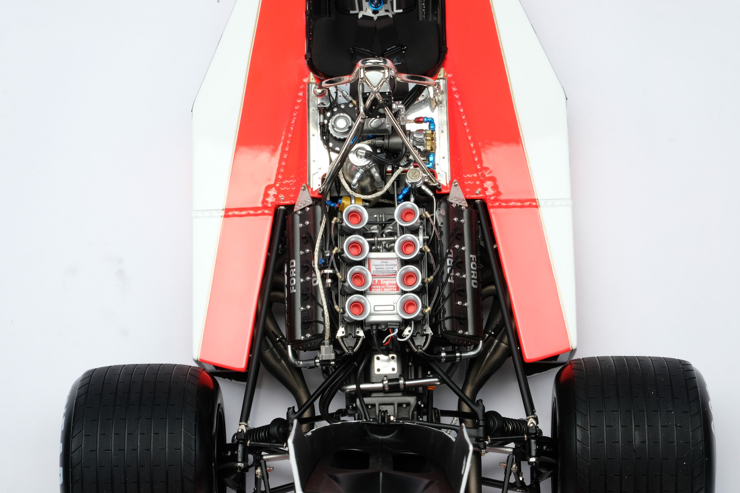 Amalgam 1:8 scale McLaren M23 1976 James Hunt