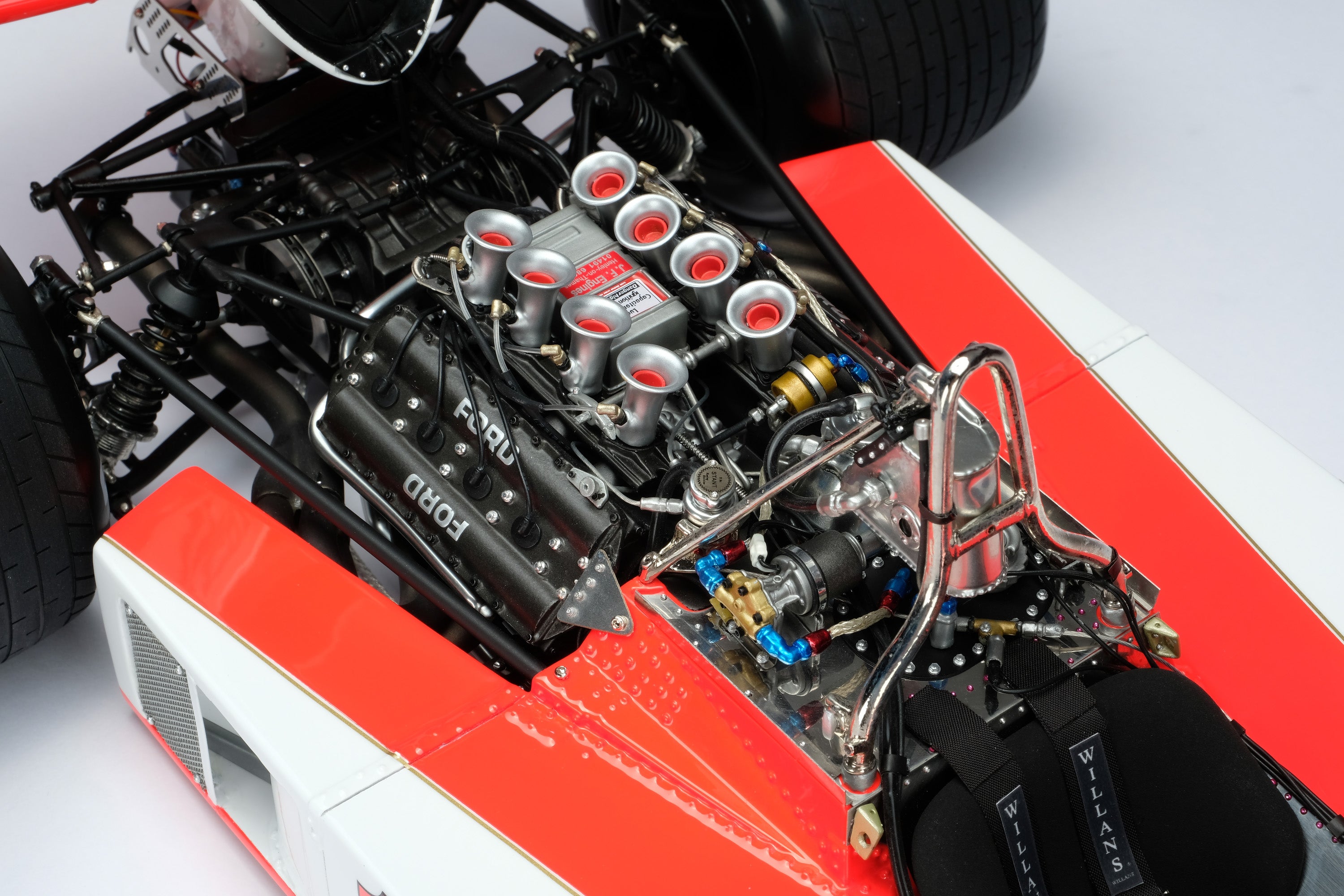 Amalgam 1:8 scale McLaren M23 1976 James Hunt