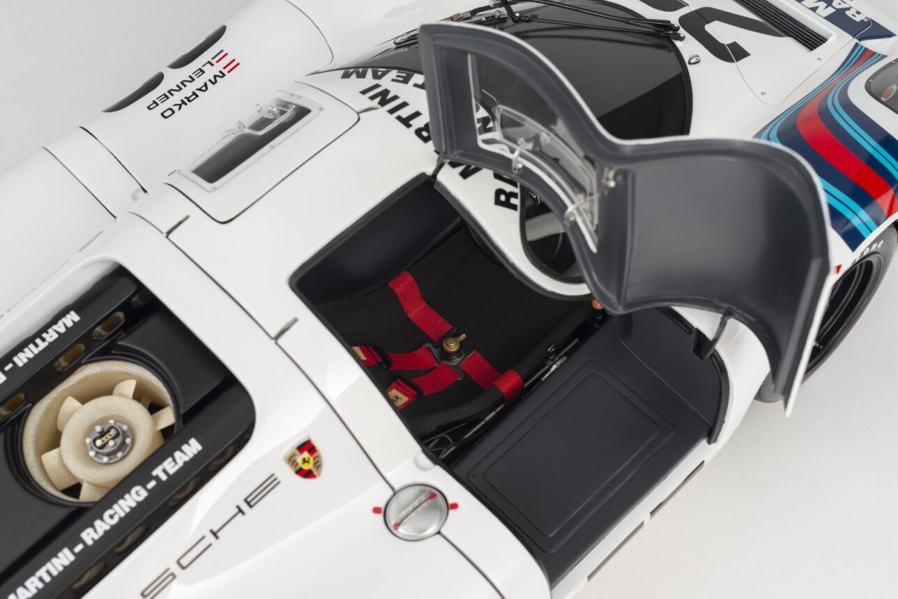 Amalgam Porsche 917K Le Mans 1971 Winner #22 Martini Livery 1:8 scale