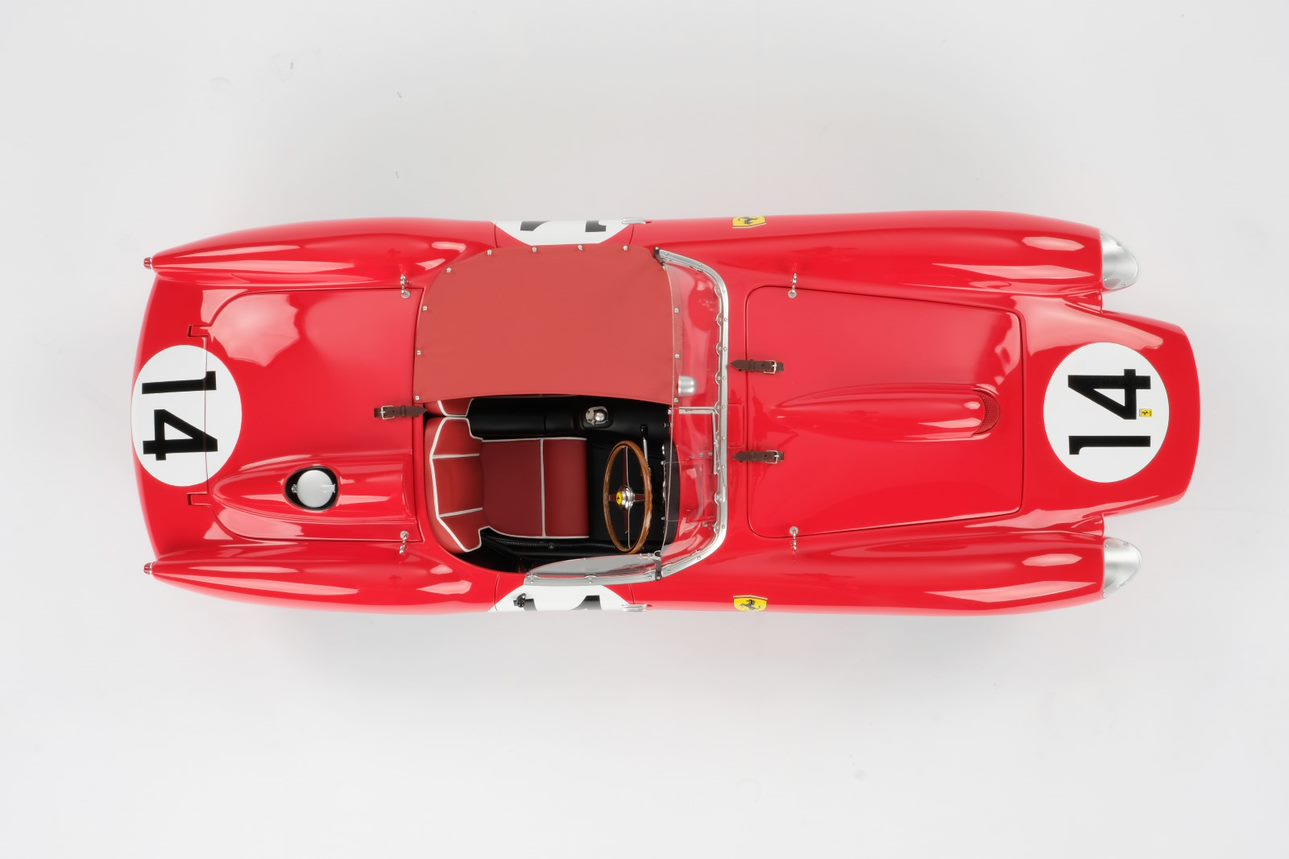 Amalgama escala 1:8 1958 Ferrari TR58