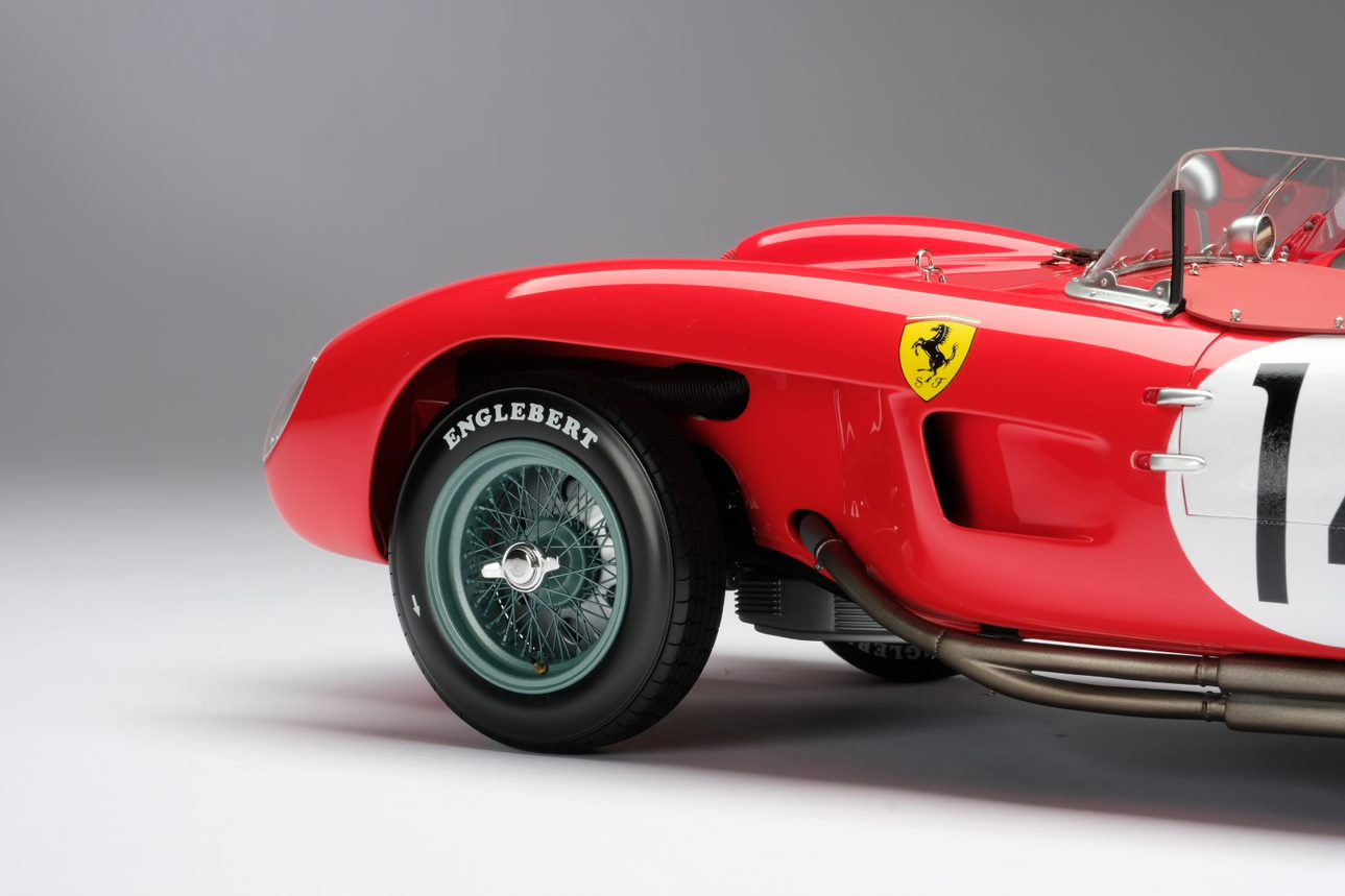 Amalgama escala 1:8 1958 Ferrari TR58