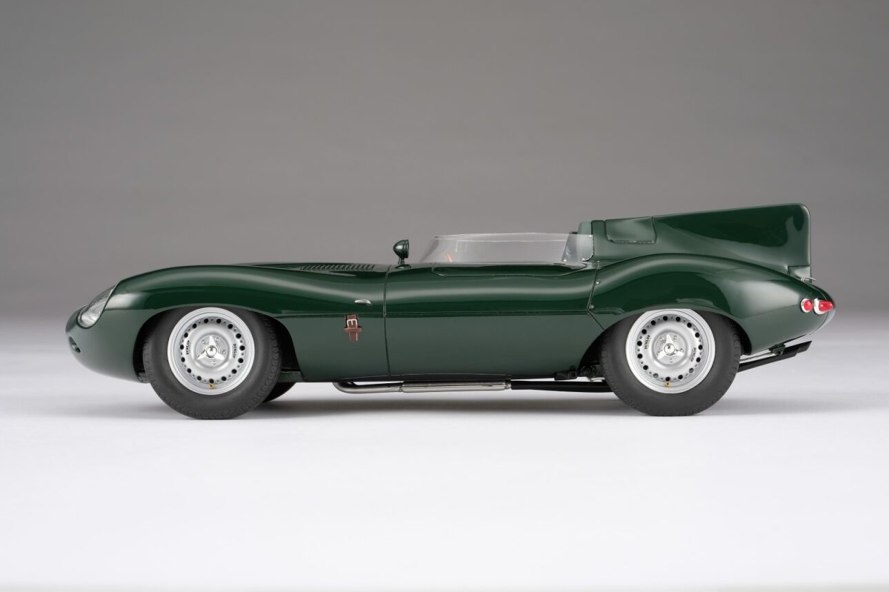 Amalgam 1:18 scale Jaguar D Type #25 1956 winner Reims 12 Hour