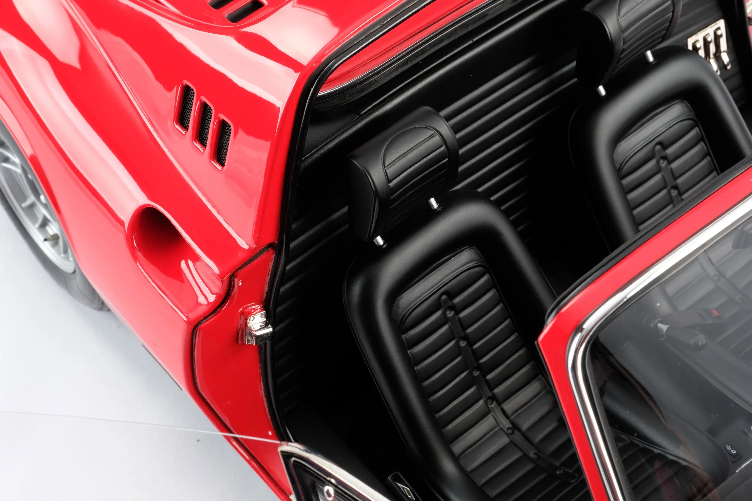 Amalgam 1:8 scale Ferrari Dino 246 GT Coupe