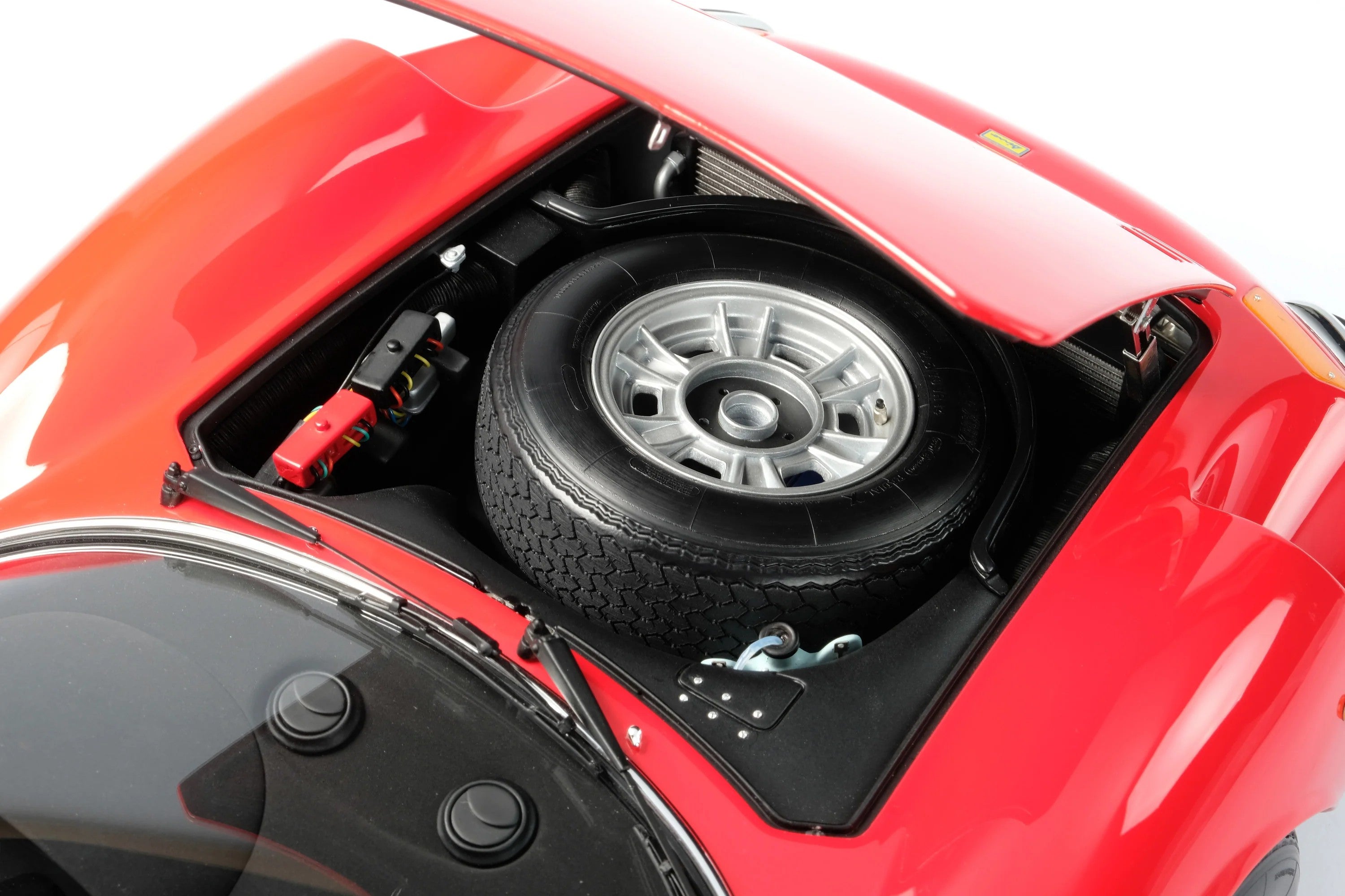 Amalgam 1:8 scale Ferrari Dino 246 GT Coupe