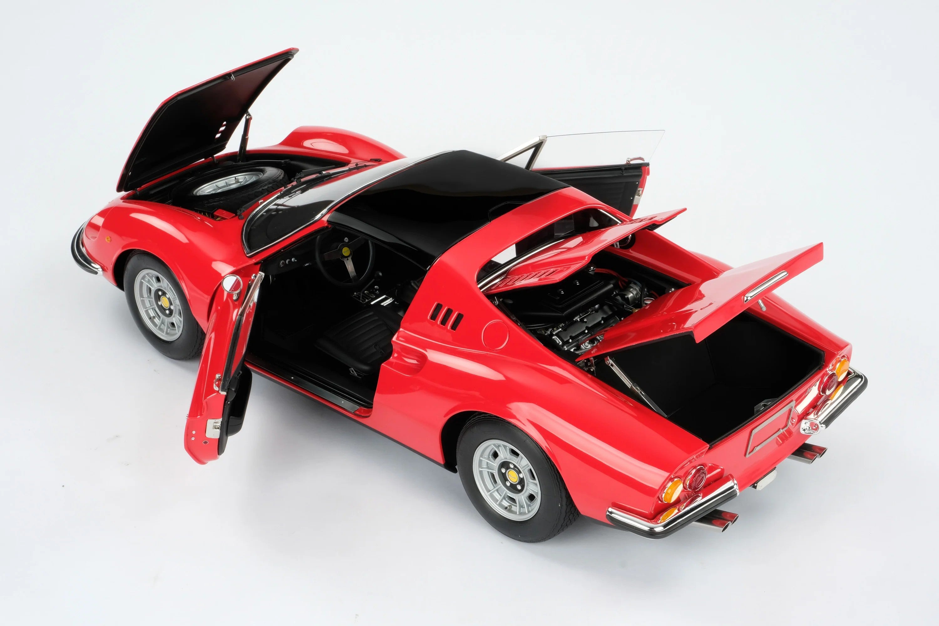Amalgam 1:8 scale Ferrari Dino 246 GT Coupe