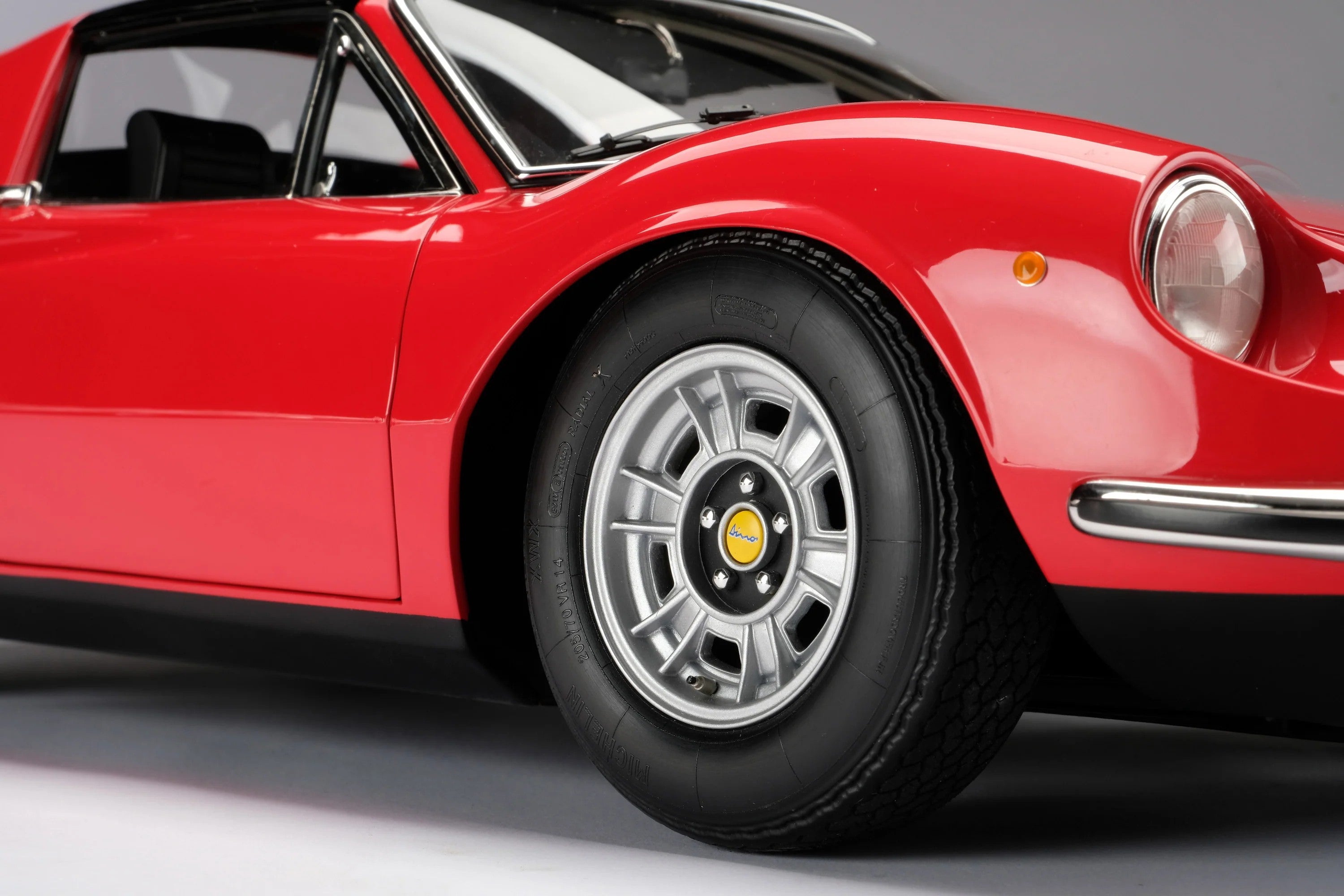Amalgam 1:8 scale Ferrari Dino 246 GT Coupe