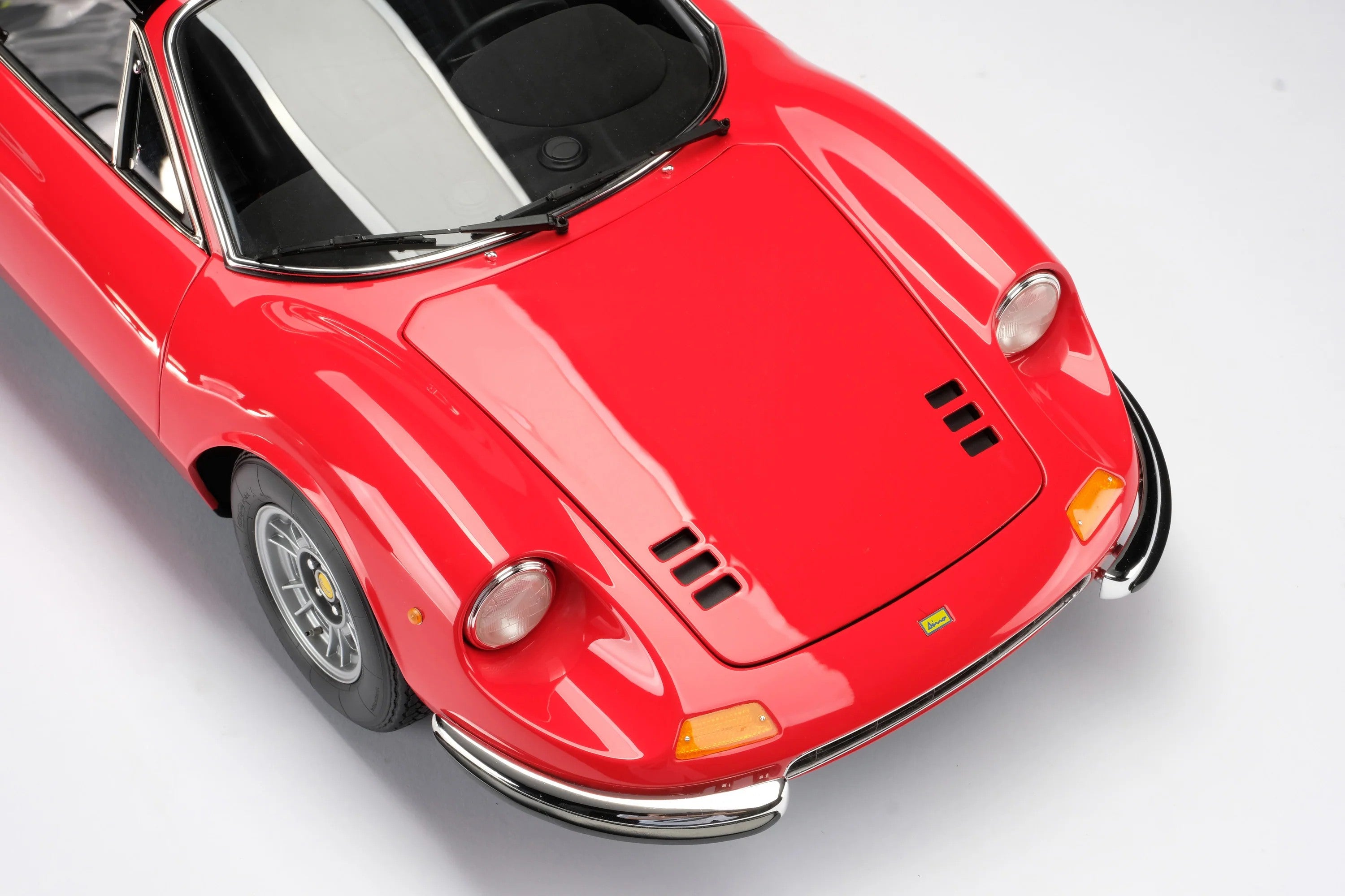 Amalgam 1:8 scale Ferrari Dino 246 GT Coupe