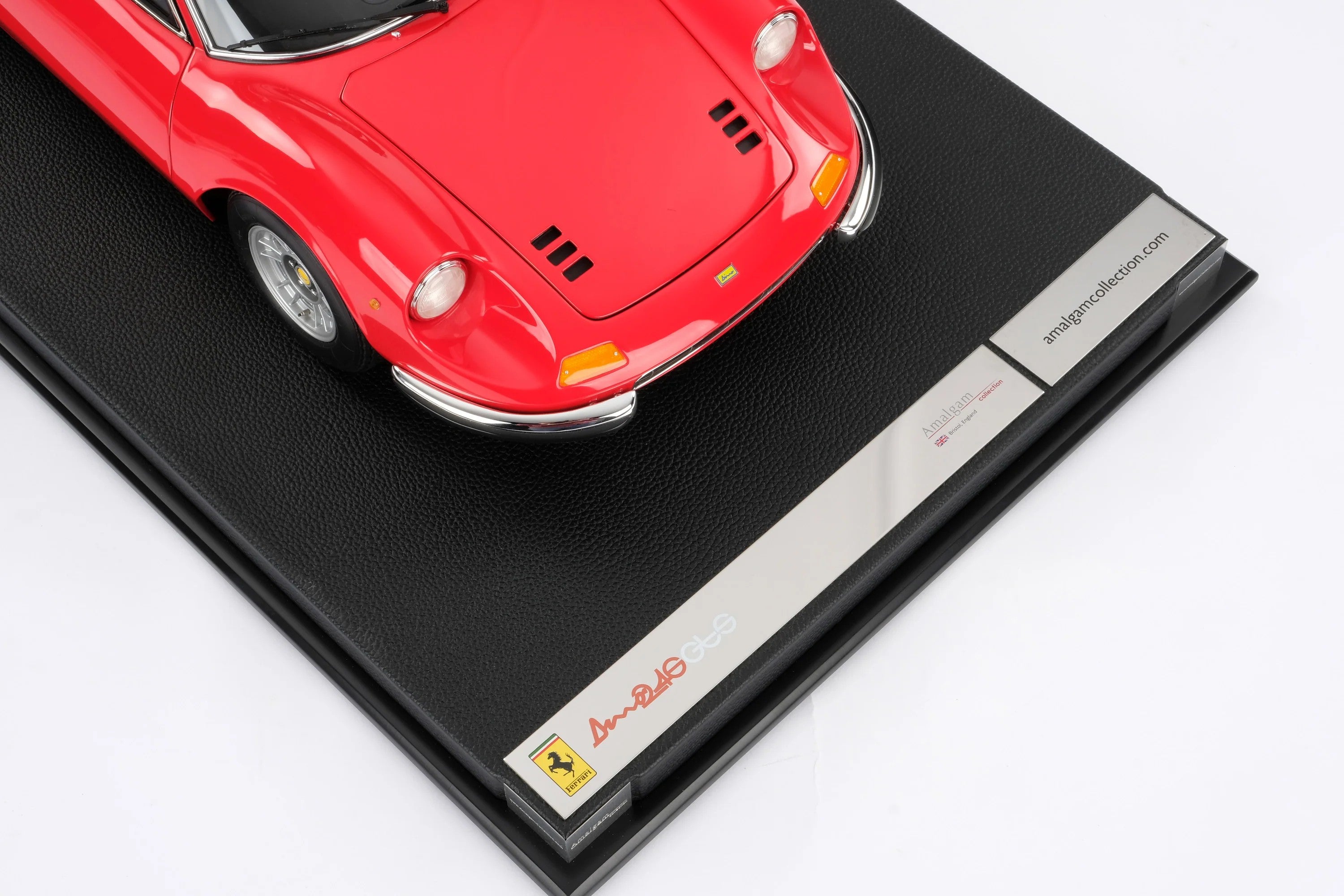 Amalgam 1:8 scale Ferrari Dino 246 GT Coupe