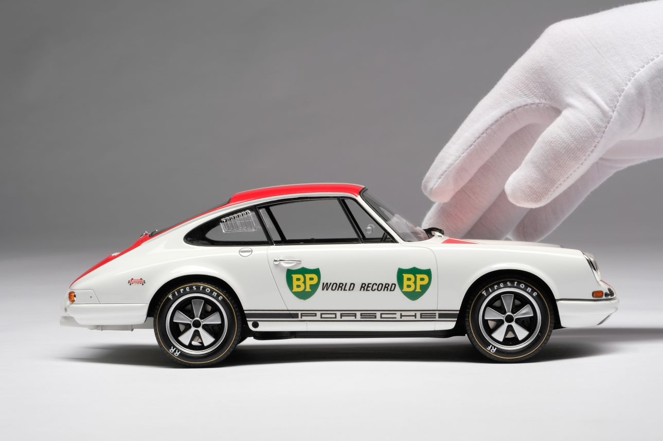 Amalgama Porsche 911 RSR 1973 escala 1:18