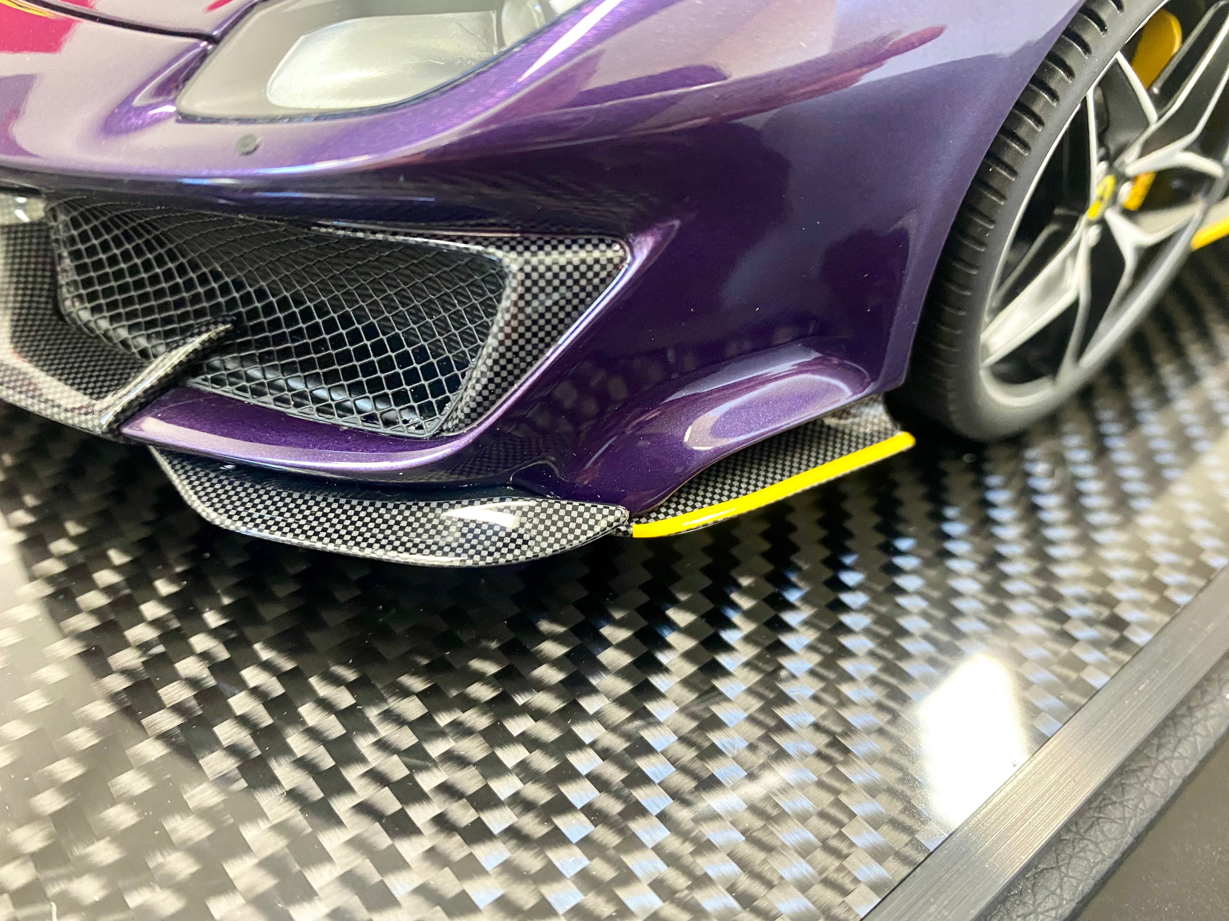 BBR Ferrari 488 Pista Spider 1:12 scale Viola Vio