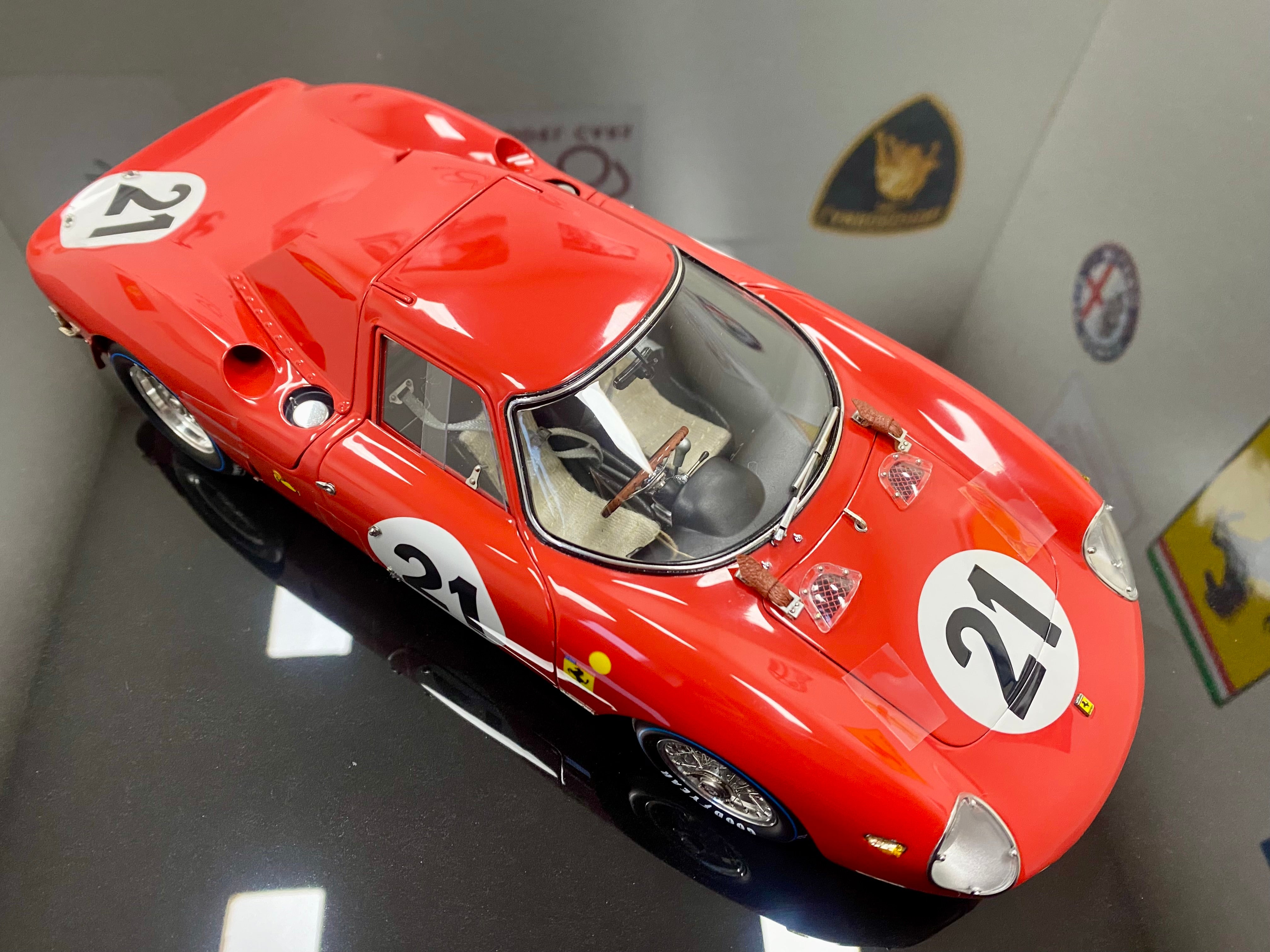 CMC 1:18 scale Ferrari 250 LM M263 #21 Le Mans 1965